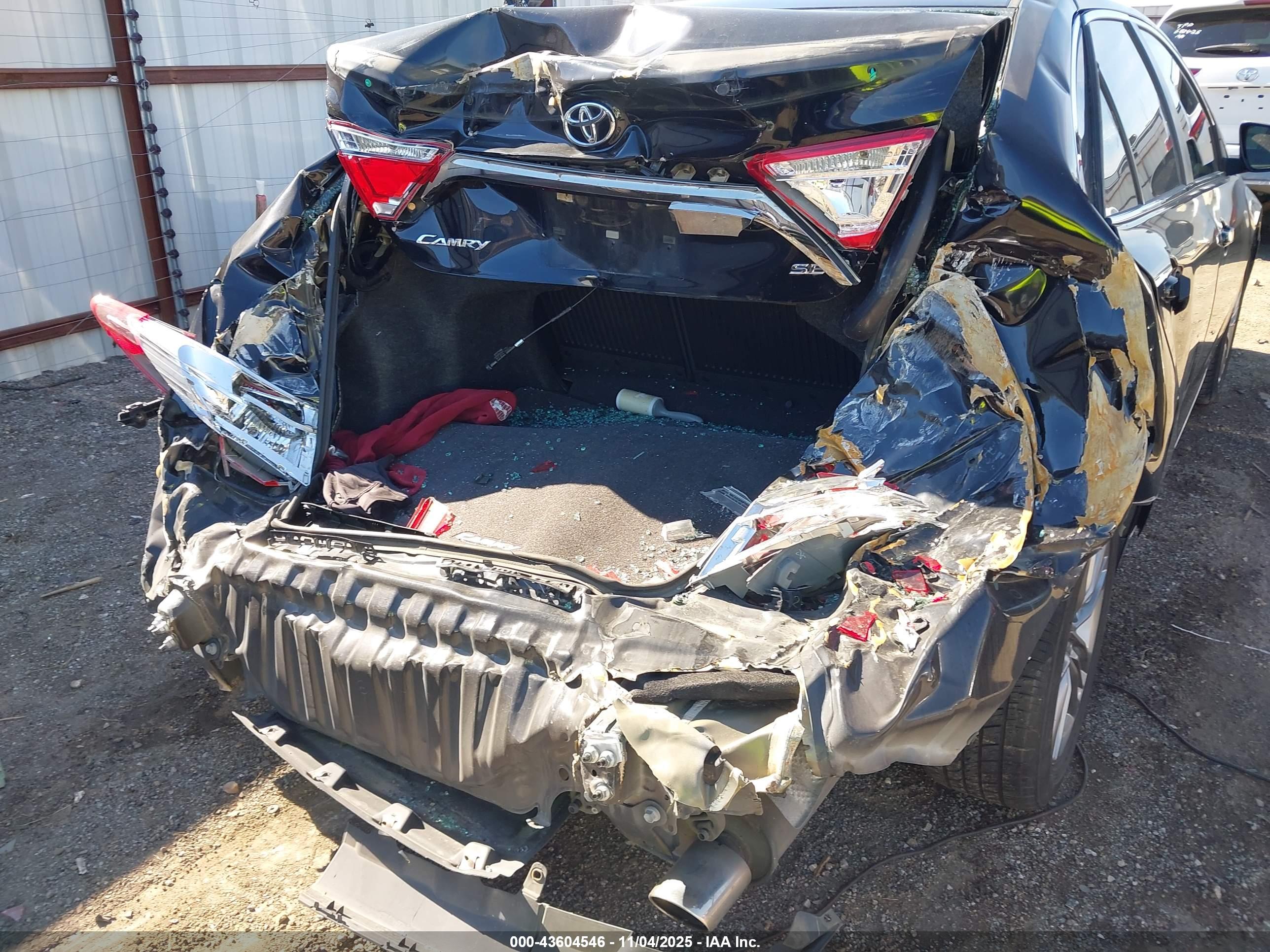 TOYOTA CAMRY image 6