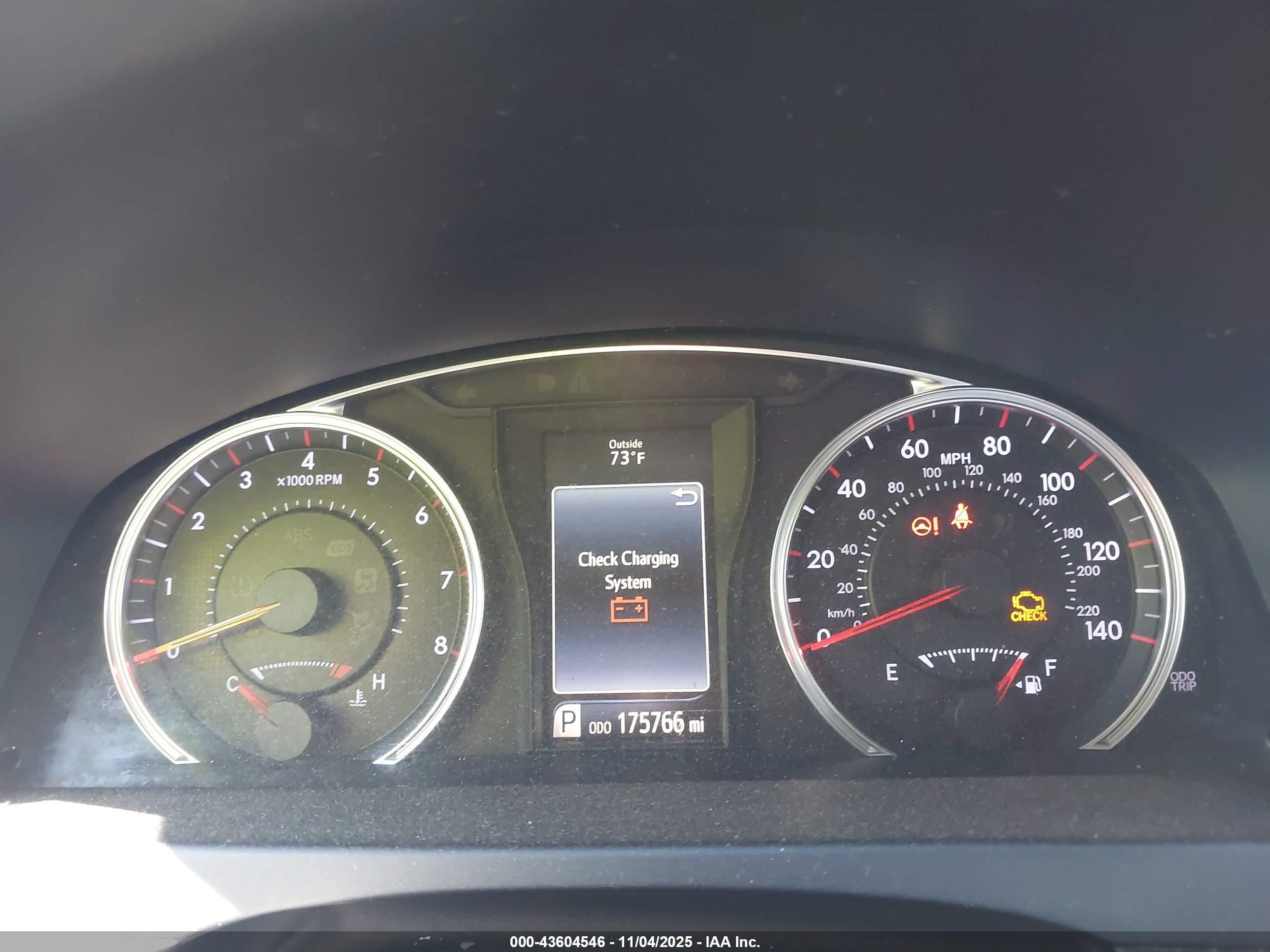 TOYOTA CAMRY image 7