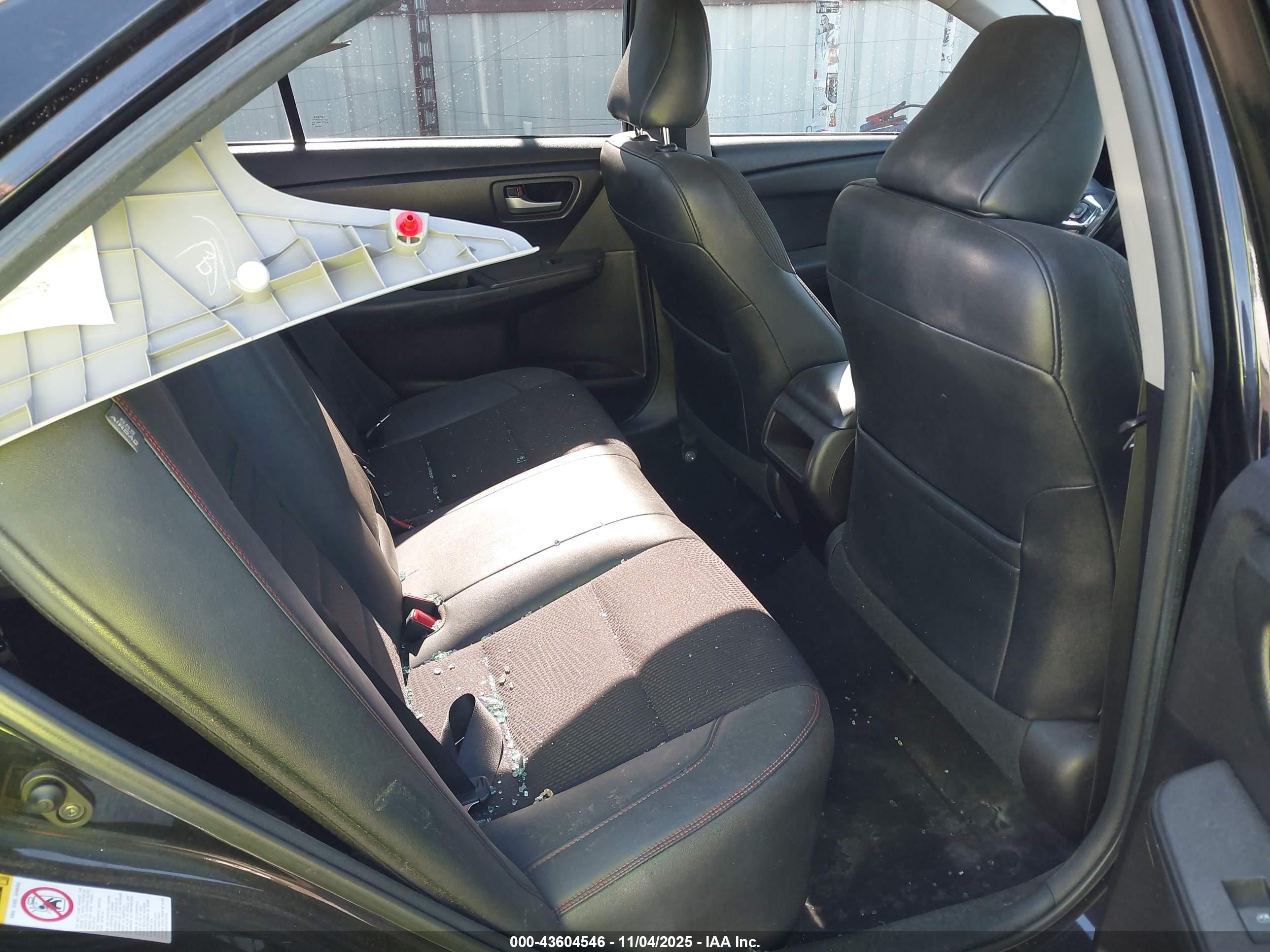 TOYOTA CAMRY image 8
