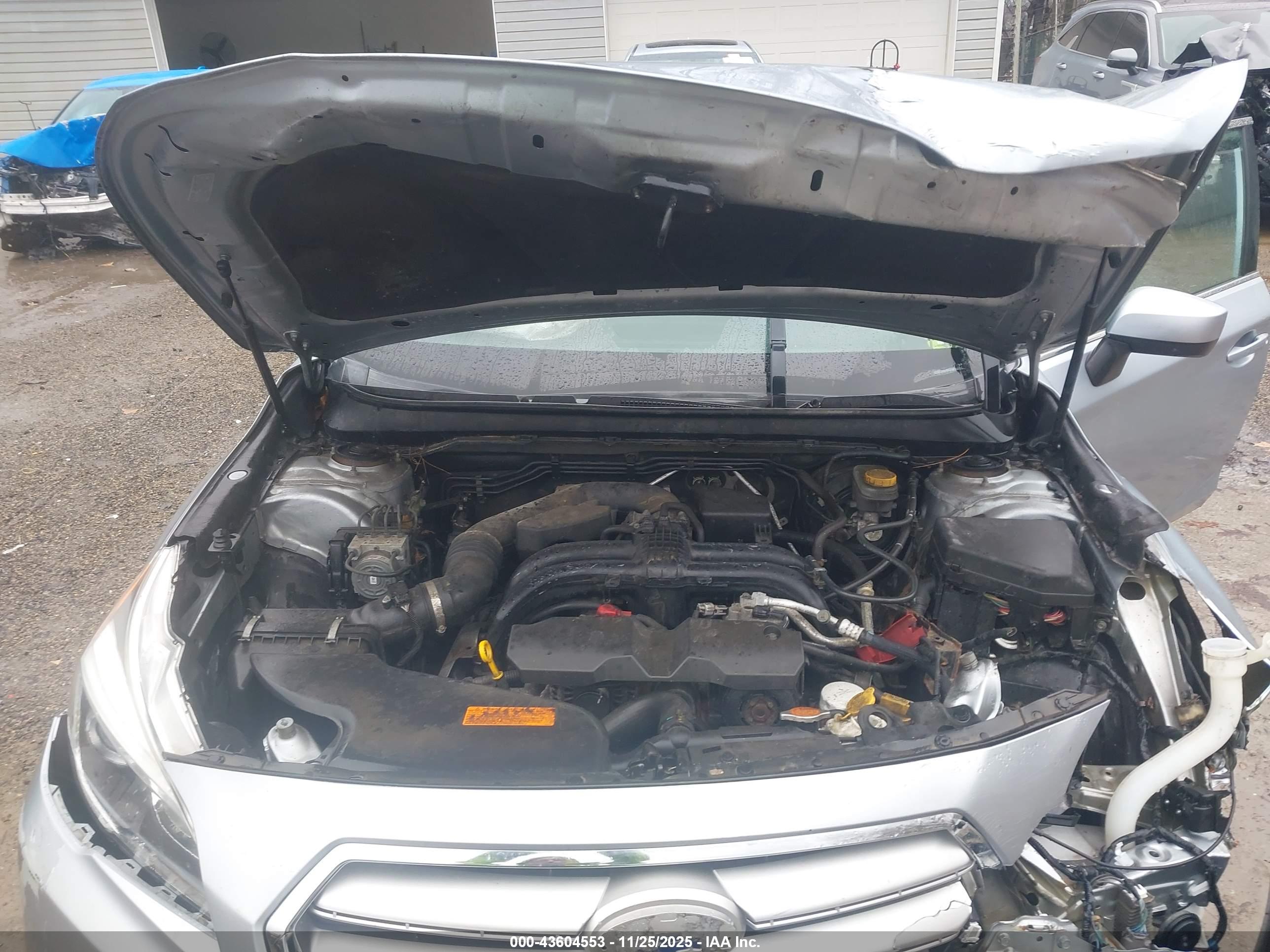 SUBARU LEGACY image 10