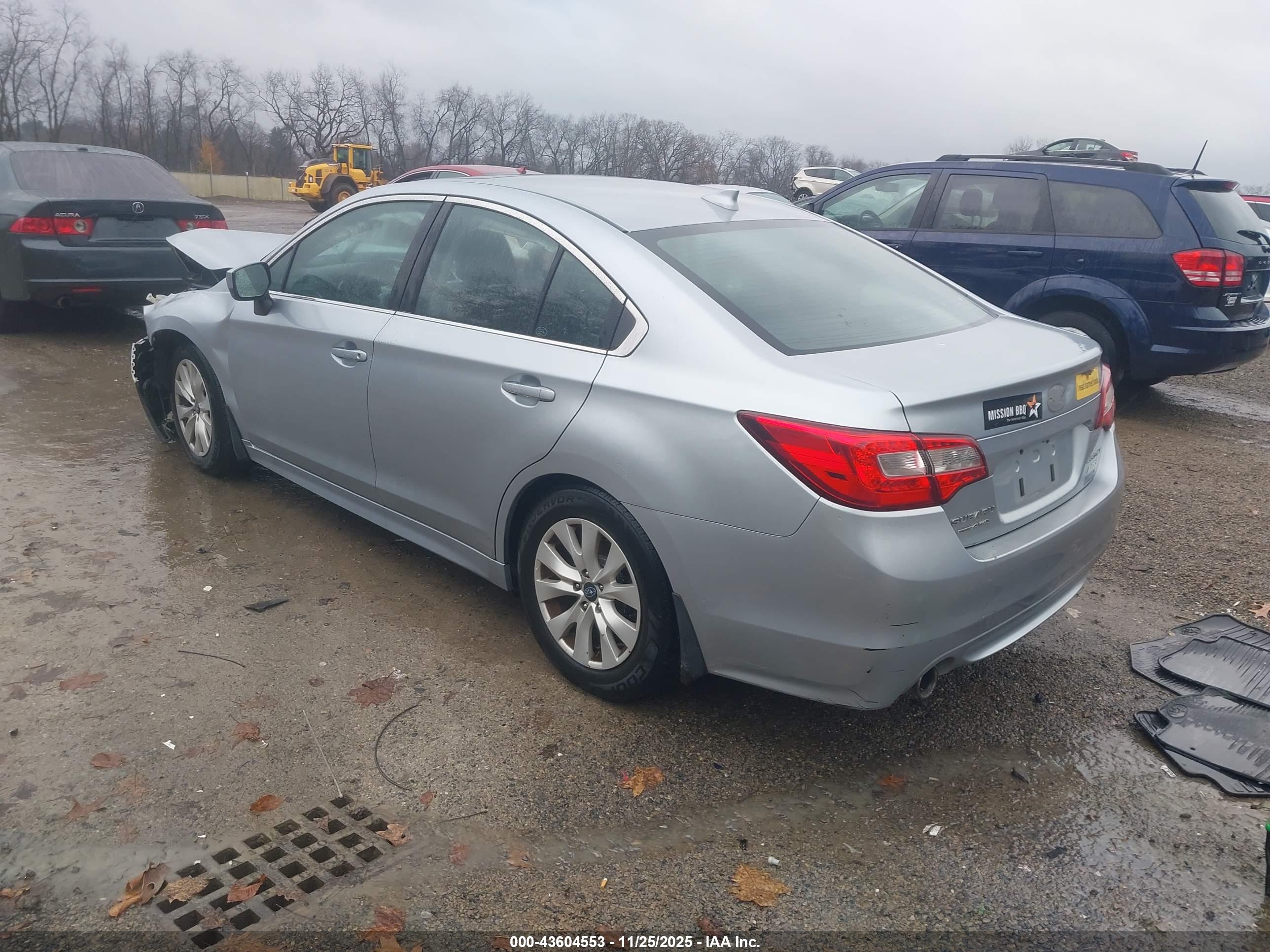 SUBARU LEGACY image 3