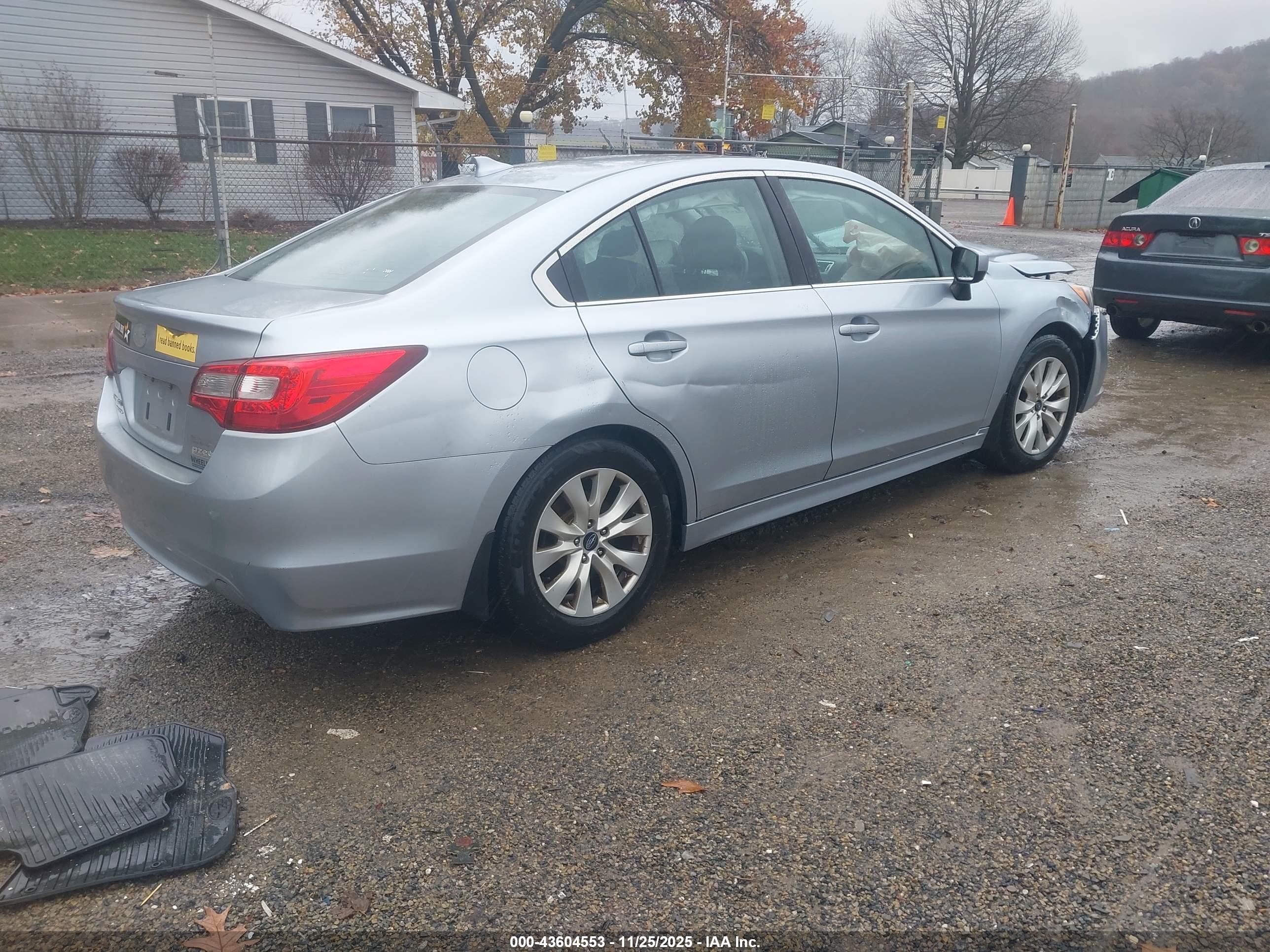 SUBARU LEGACY image 4