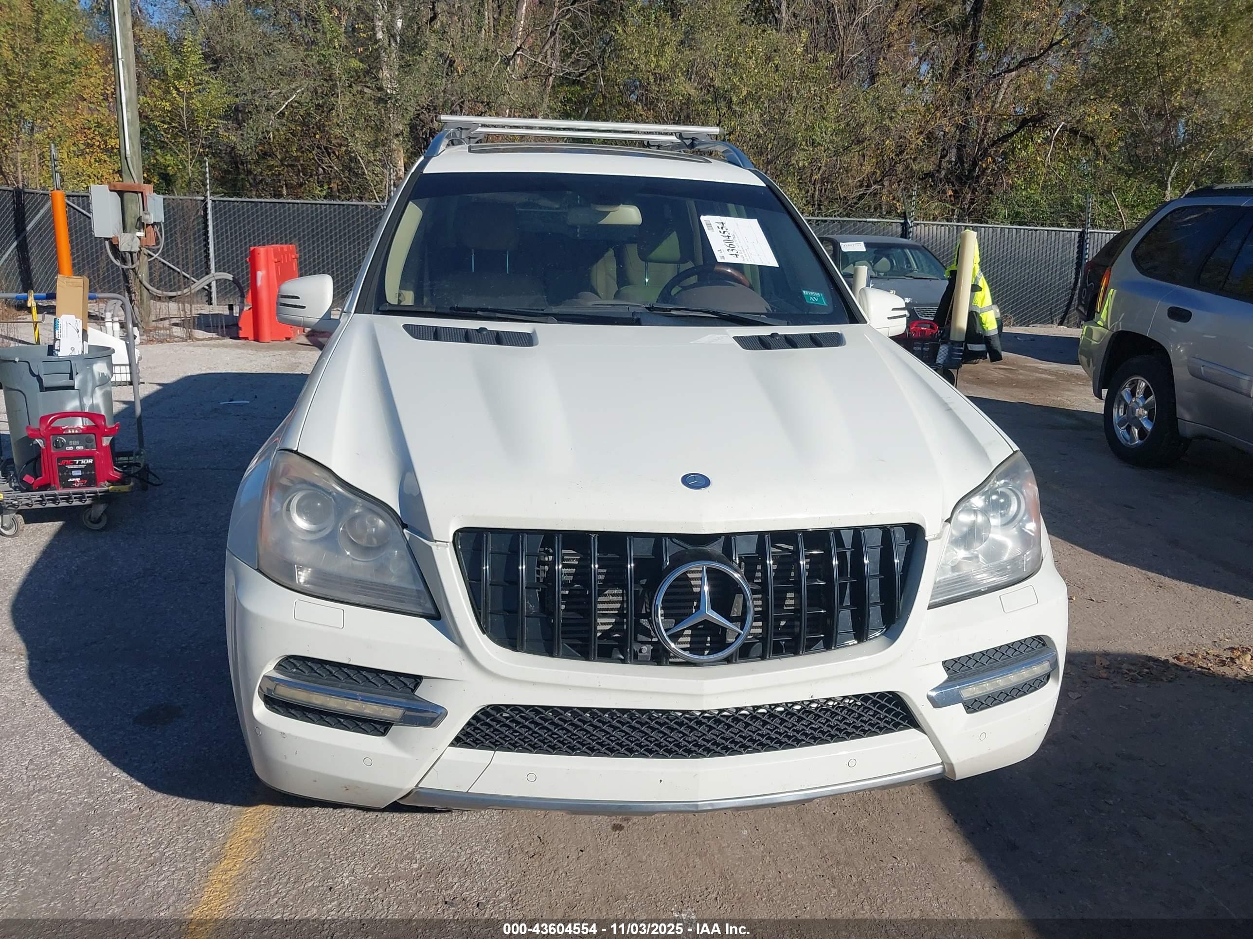 MERCEDES-BENZ GL image 6