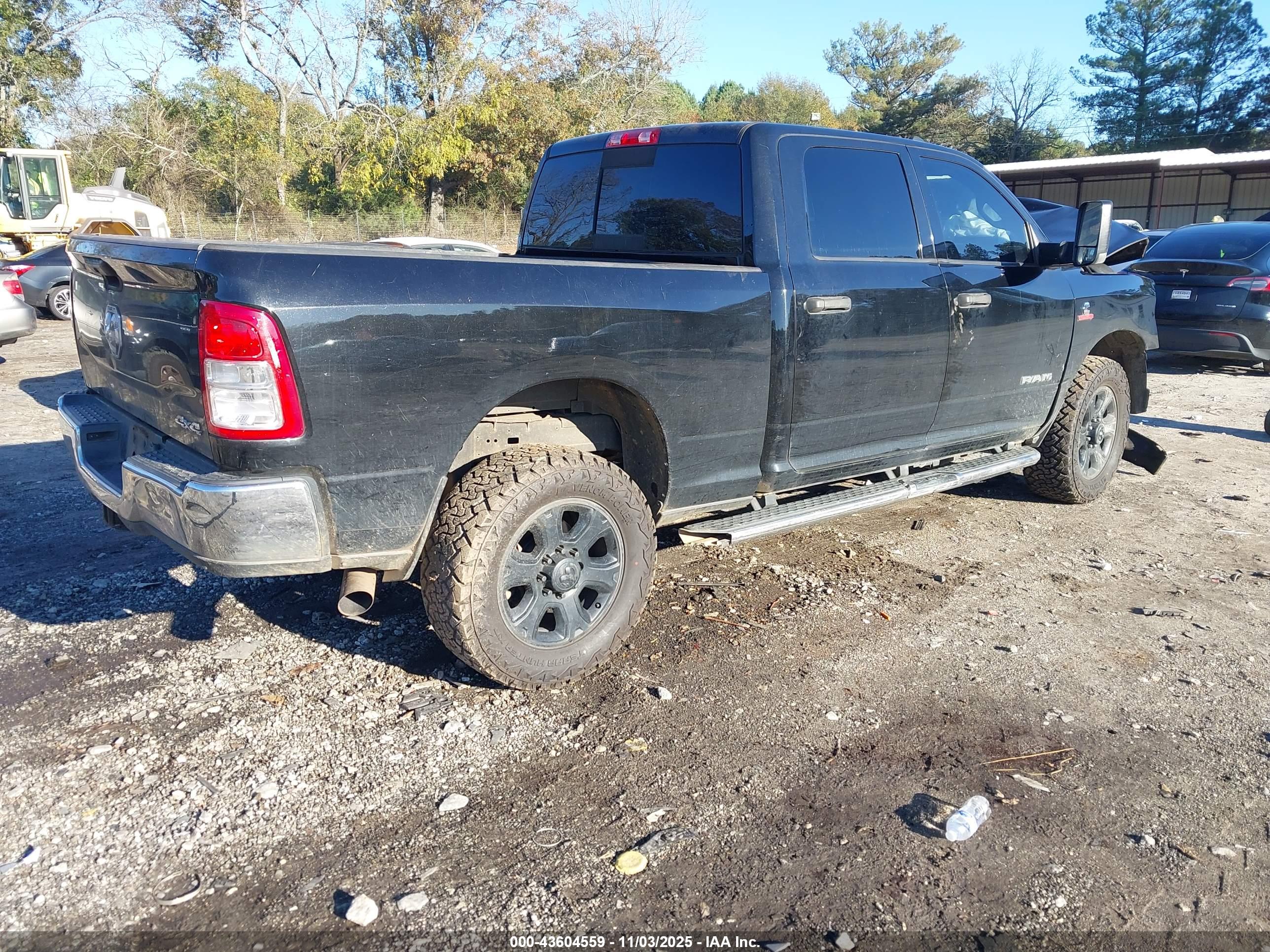 RAM 2500 image 4