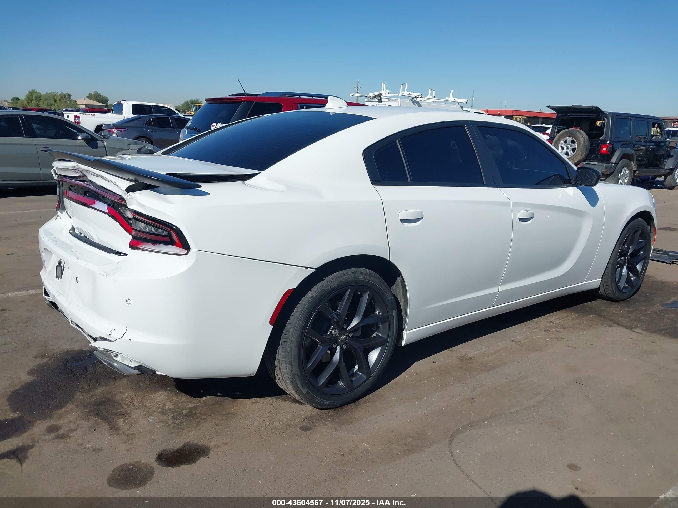 DODGE CHARGER image 4