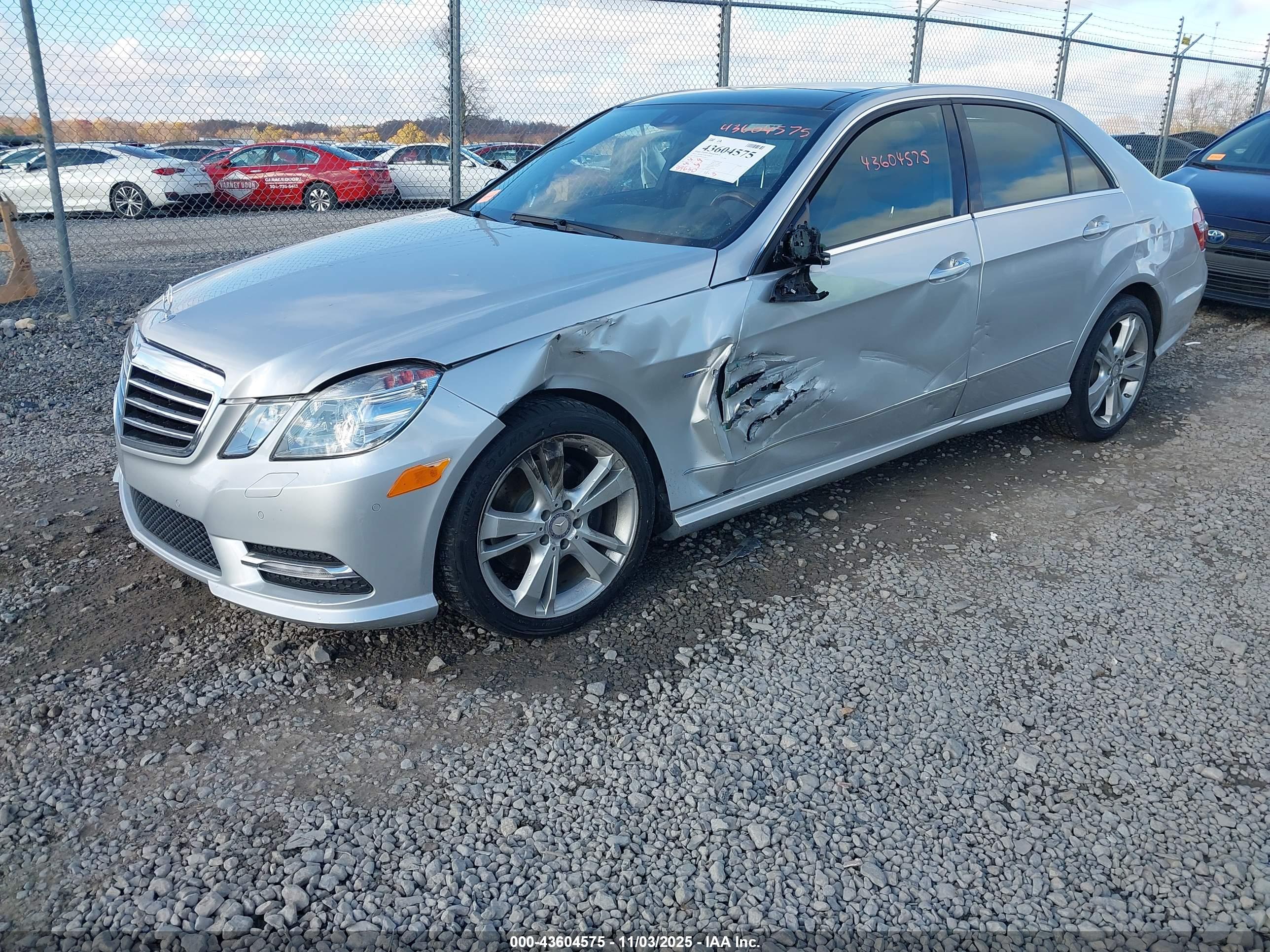 MERCEDES-BENZ E image 2
