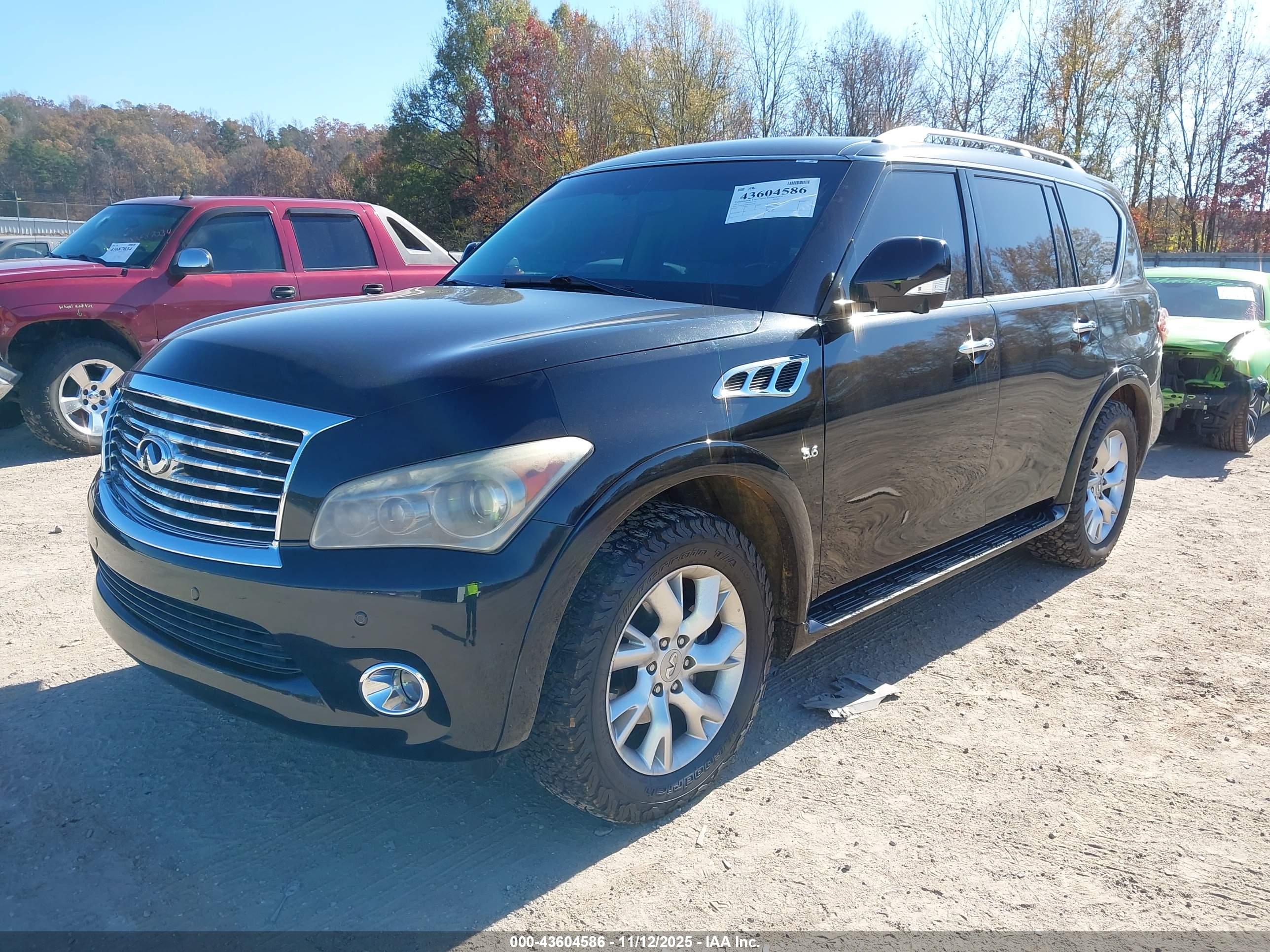 INFINITI QX80 image 2
