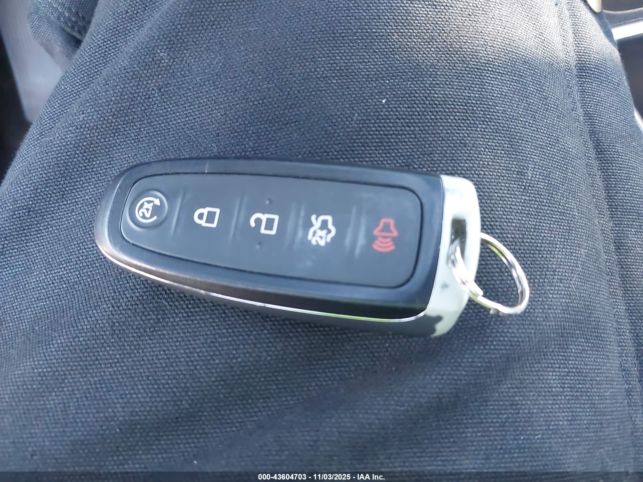 FORD ESCAPE image 11
