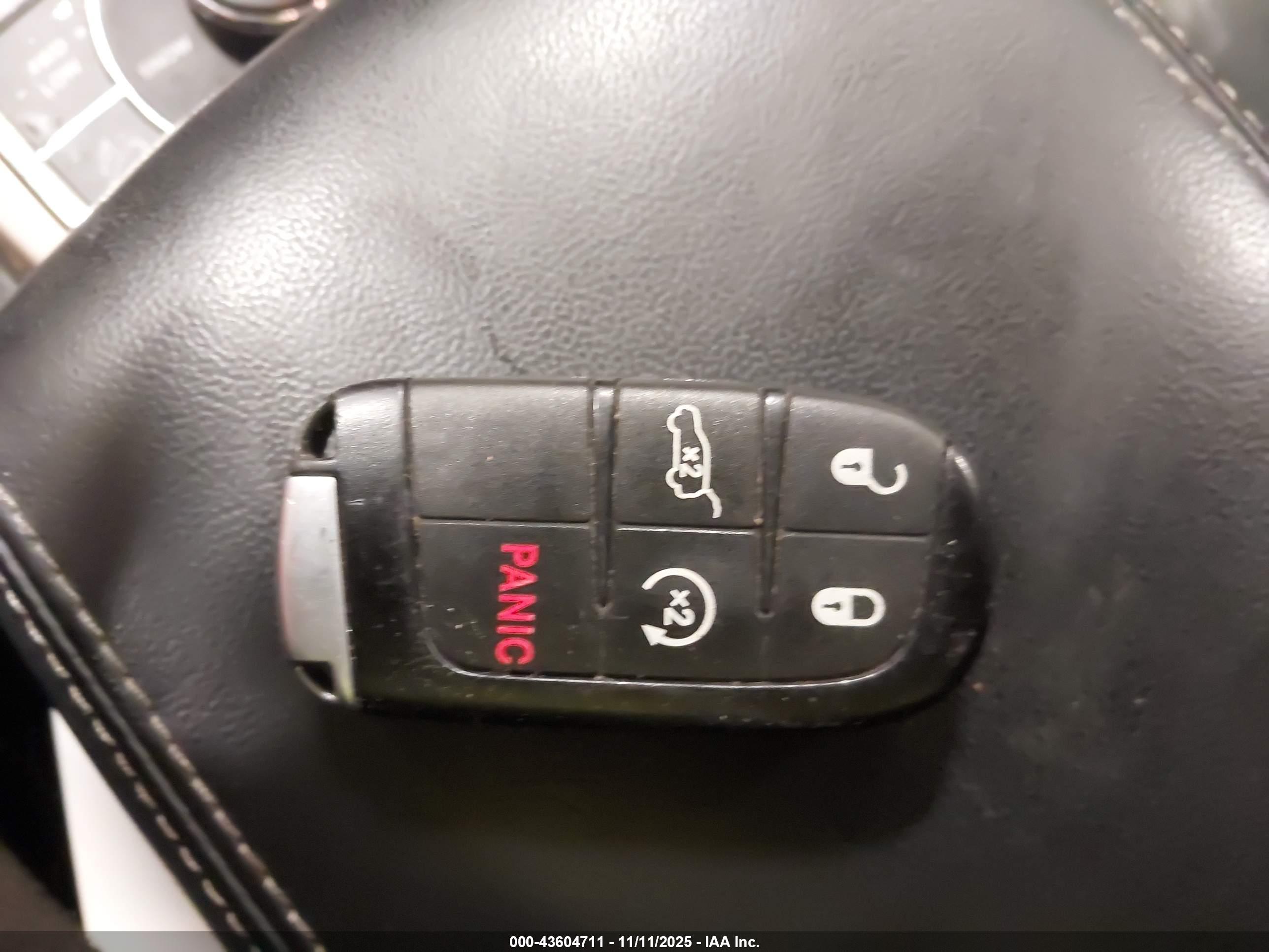 JEEP GRAND image 11
