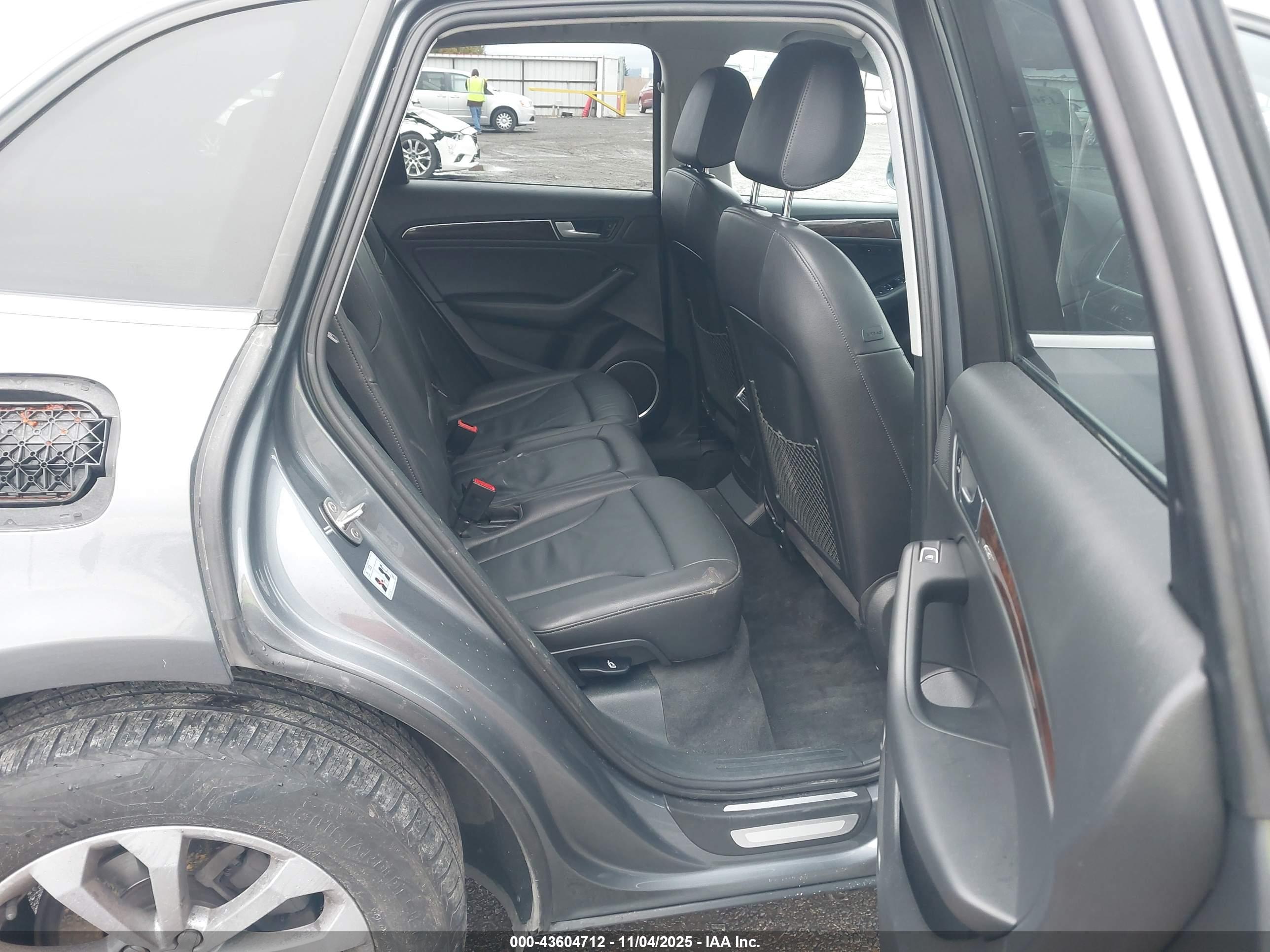 AUDI Q5 image 8