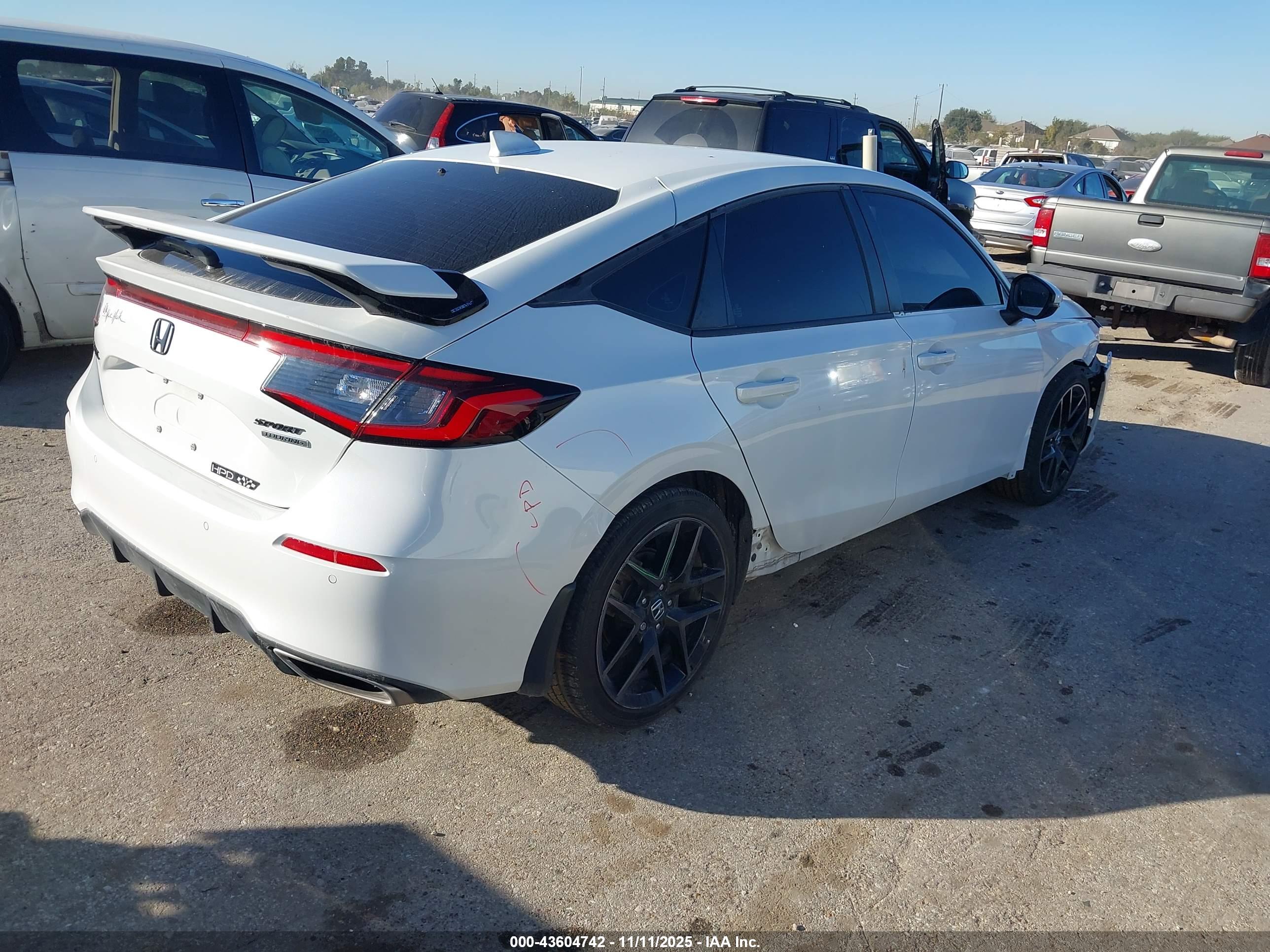 HONDA CIVIC image 4