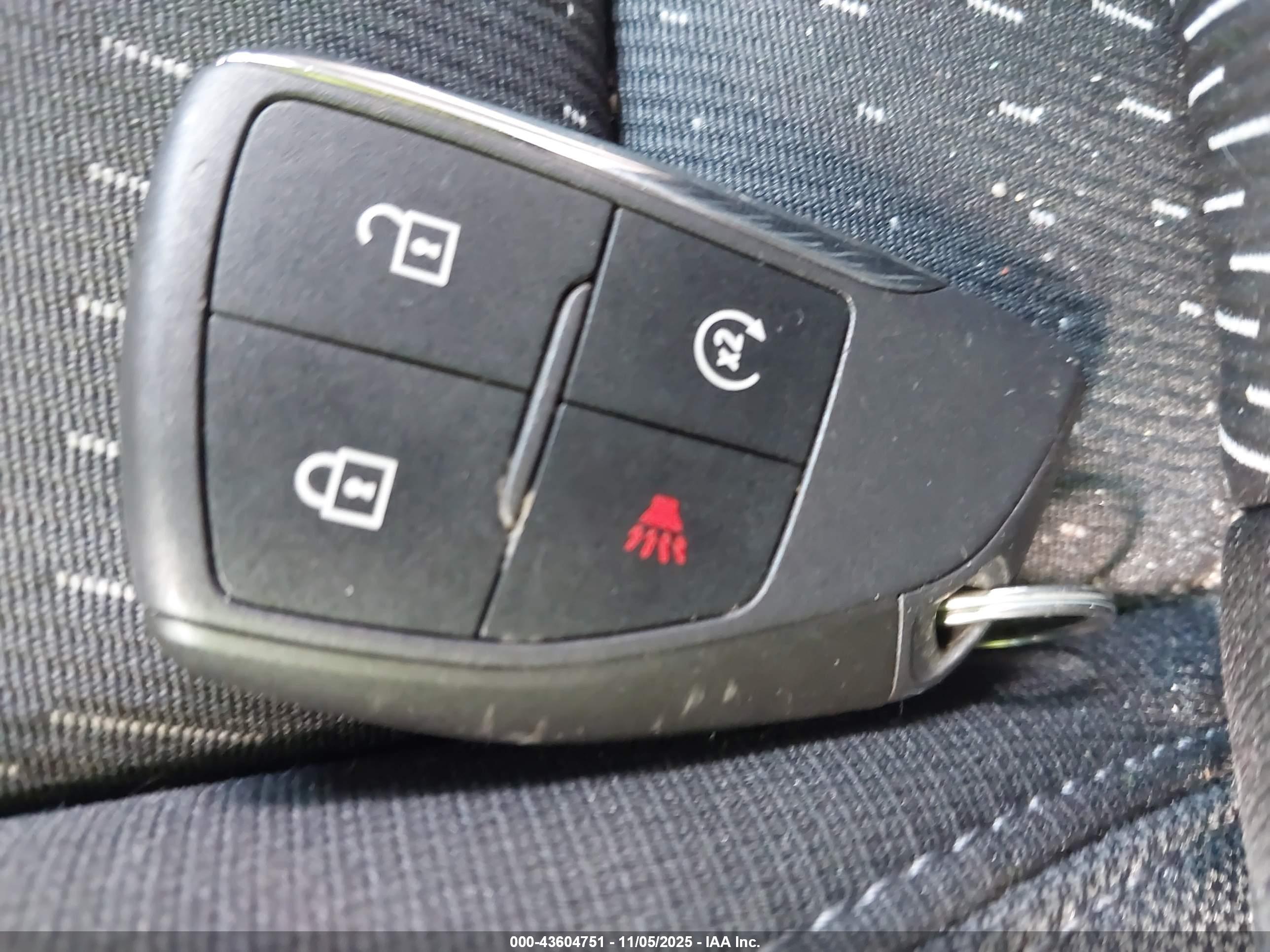 CHEVROLET EQUINOX image 11