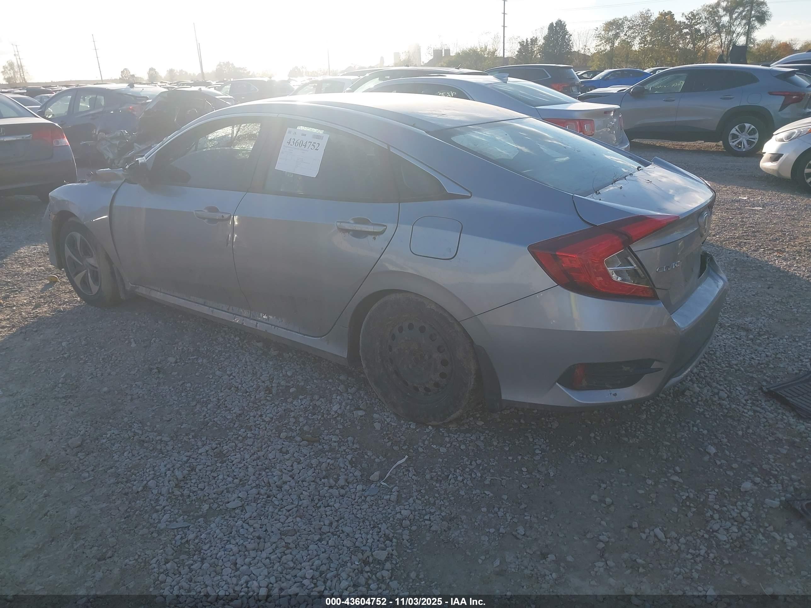 HONDA CIVIC image 3