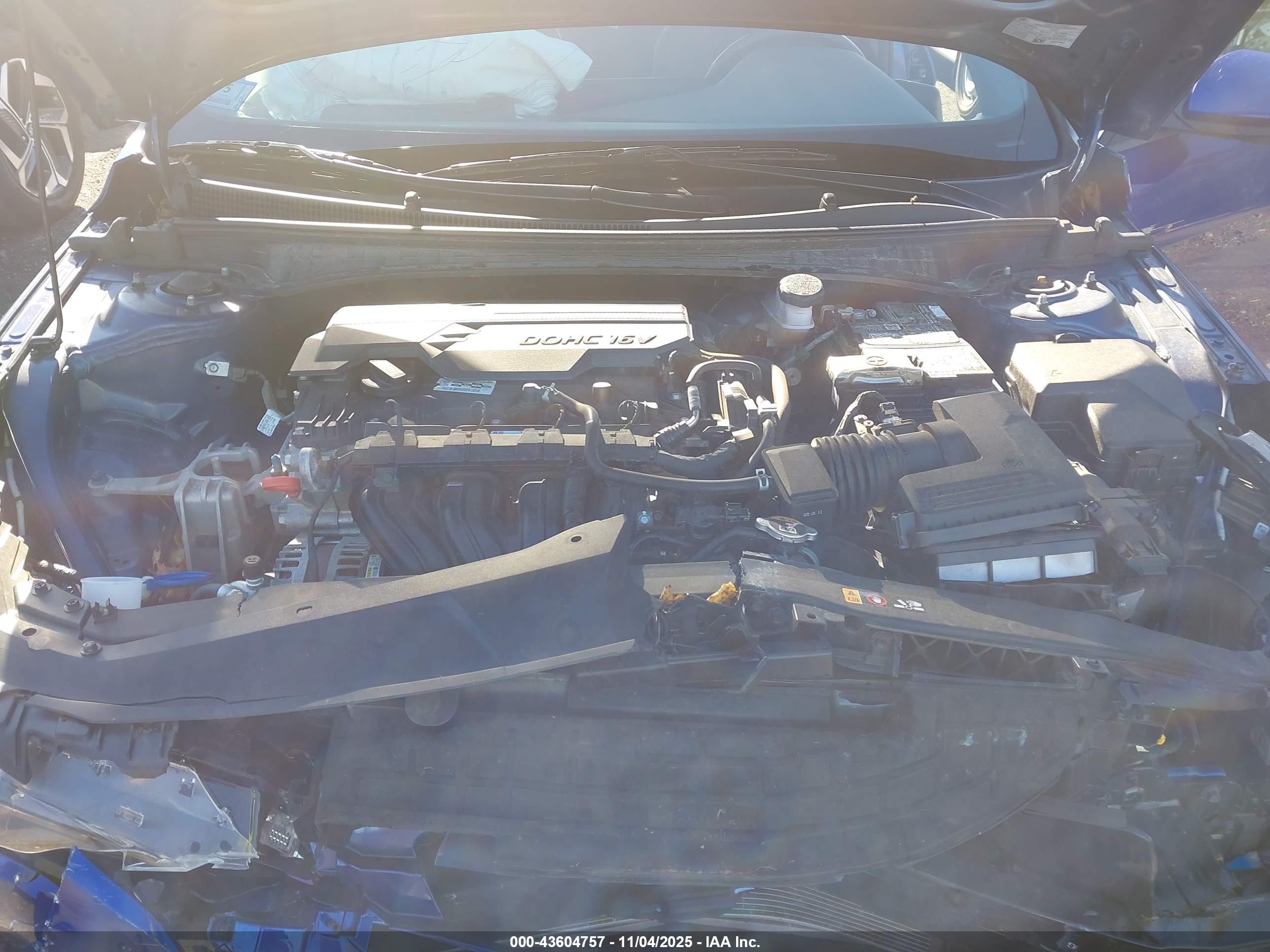HYUNDAI ELANTRA image 10