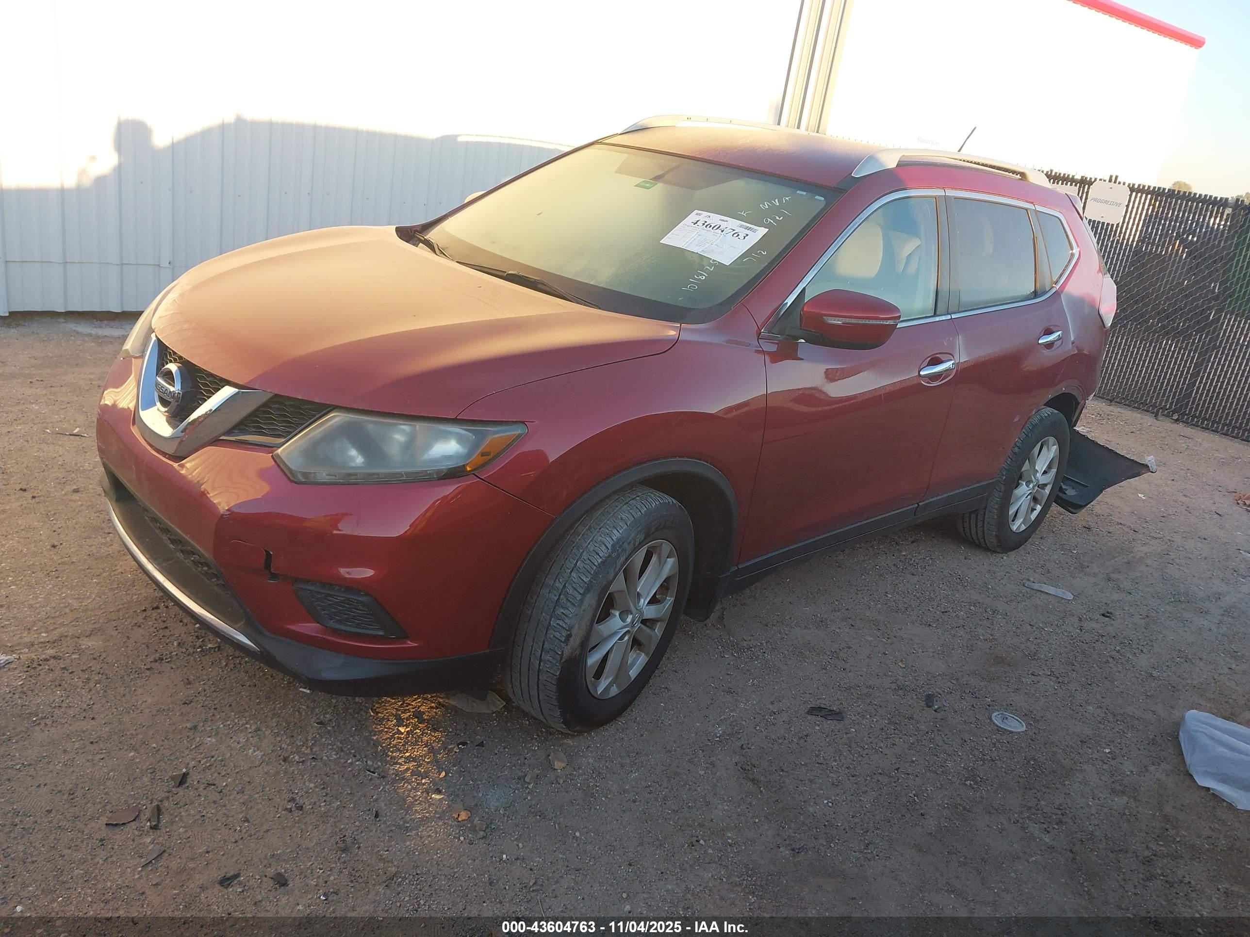 NISSAN ROGUE image 2