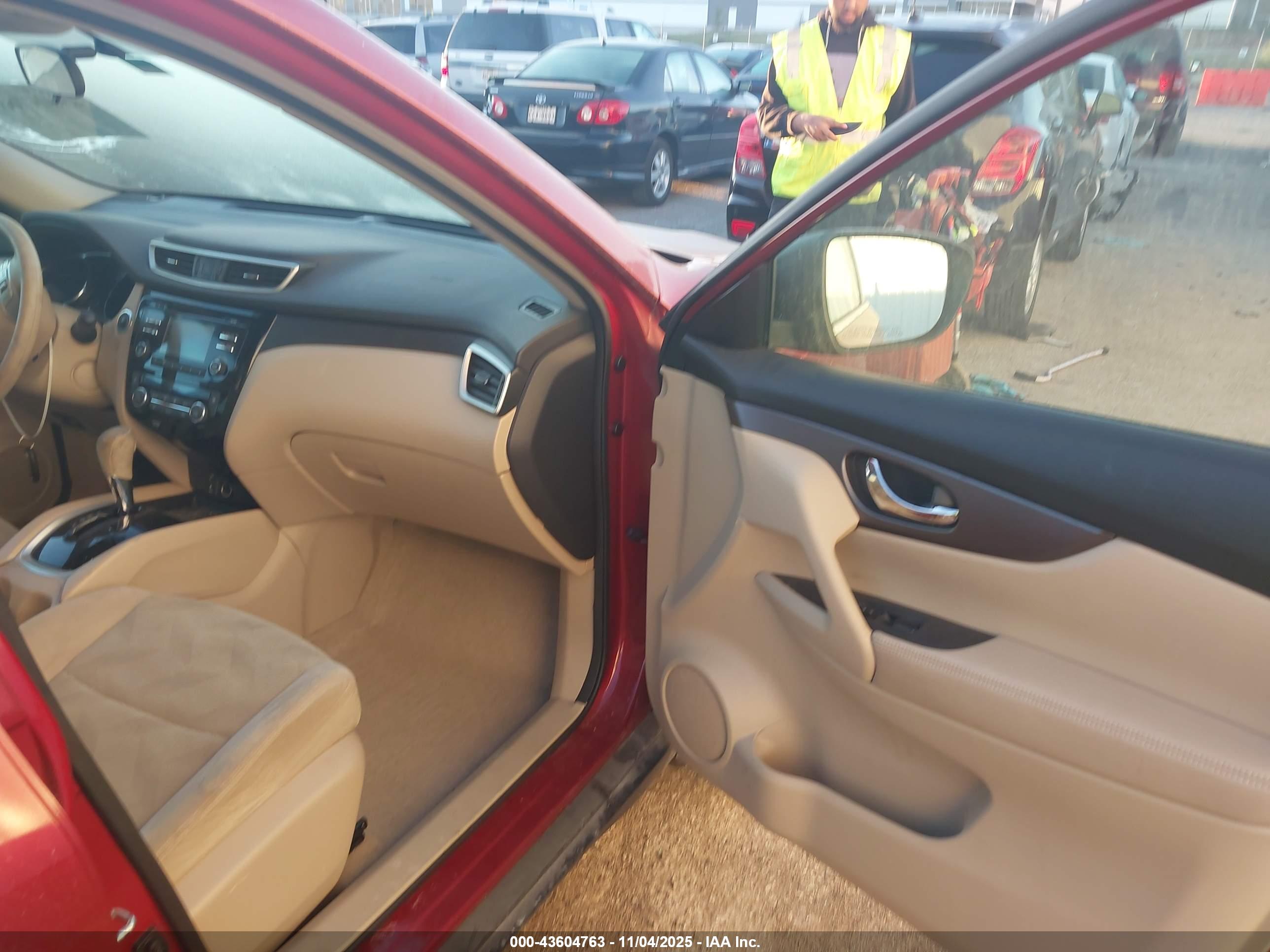 NISSAN ROGUE image 5