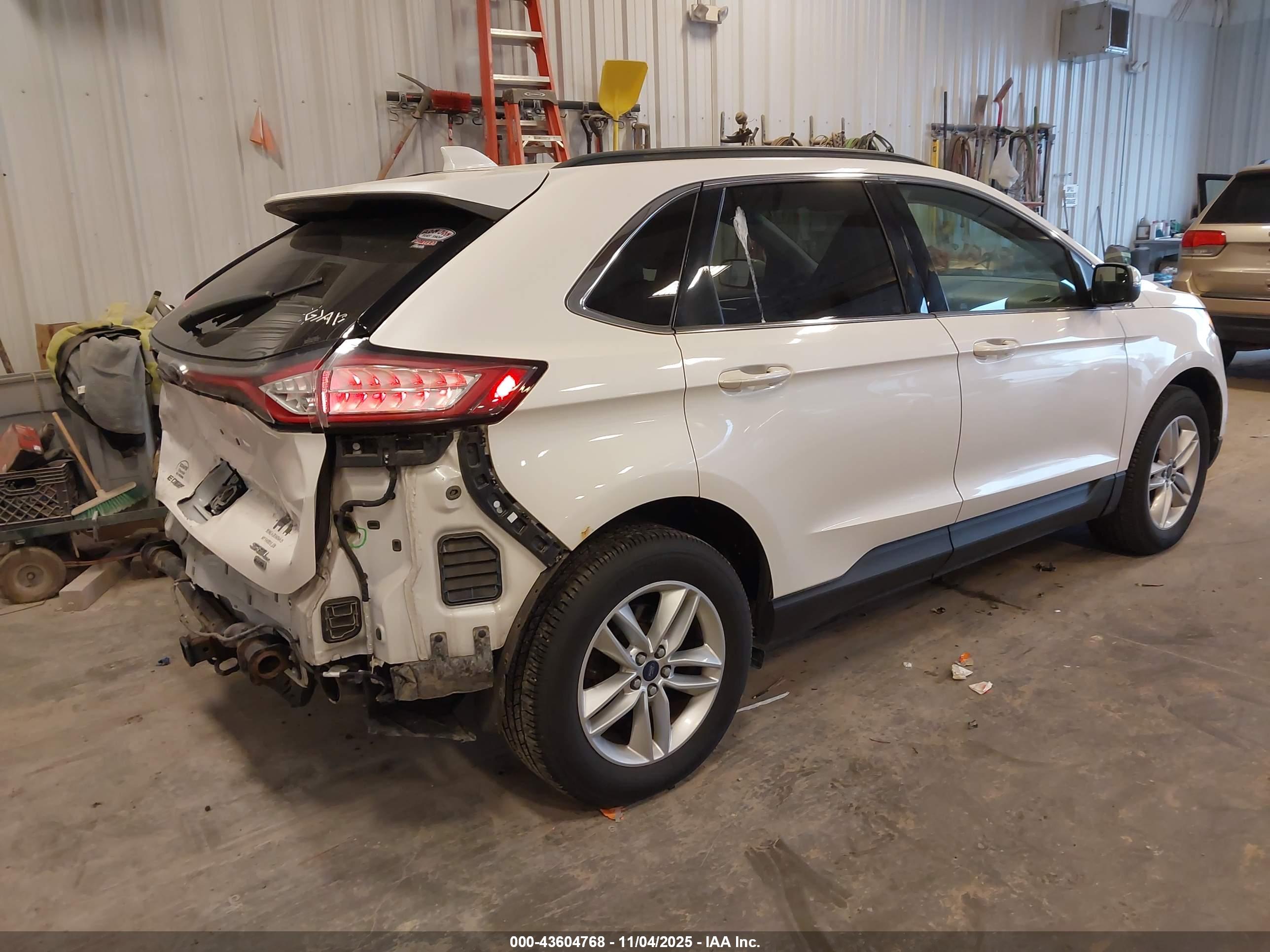 FORD EDGE image 4