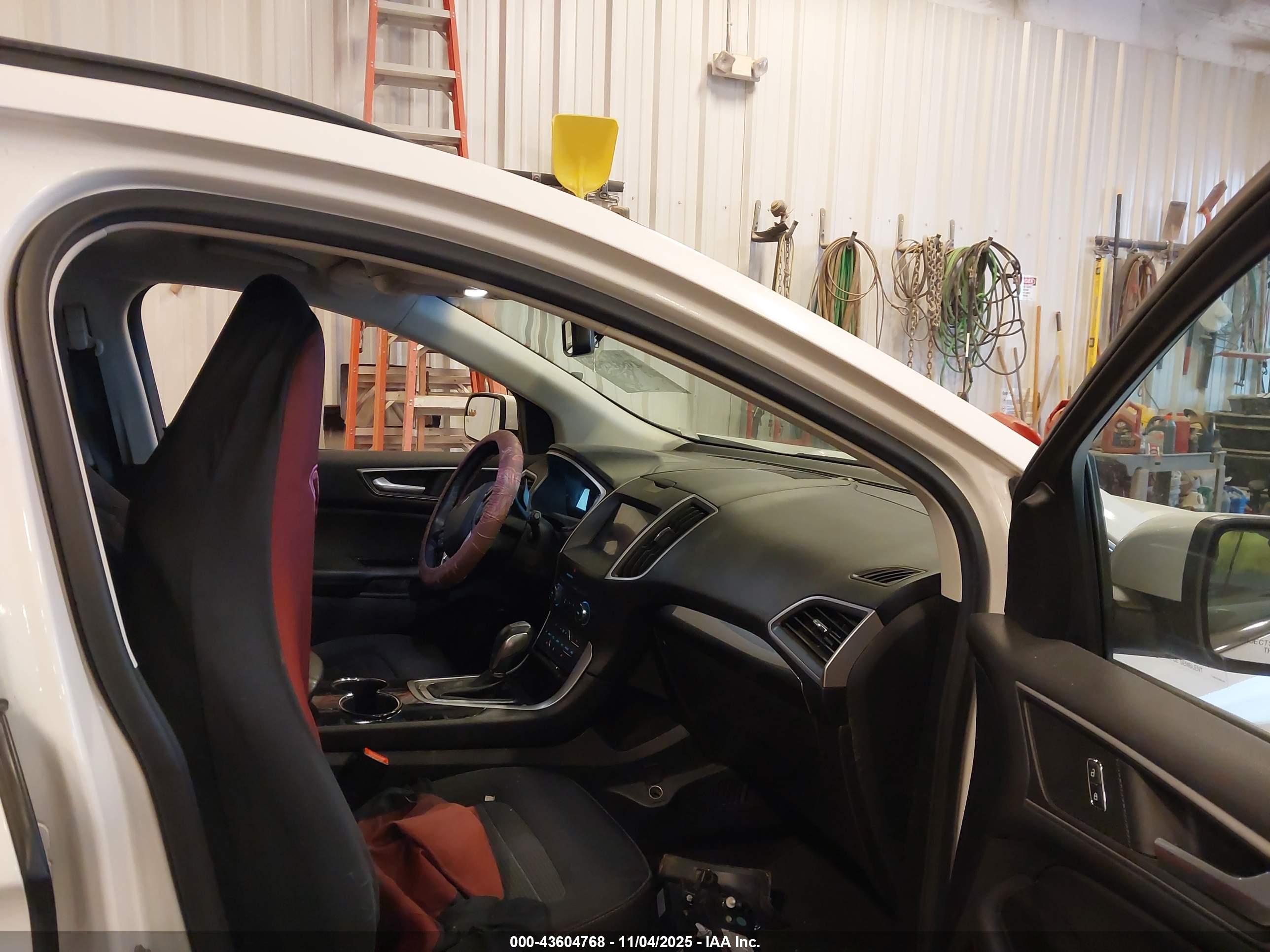 FORD EDGE image 5