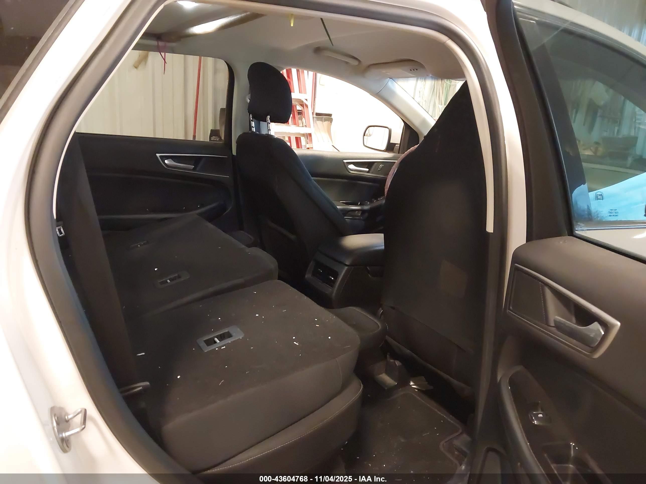 FORD EDGE image 8