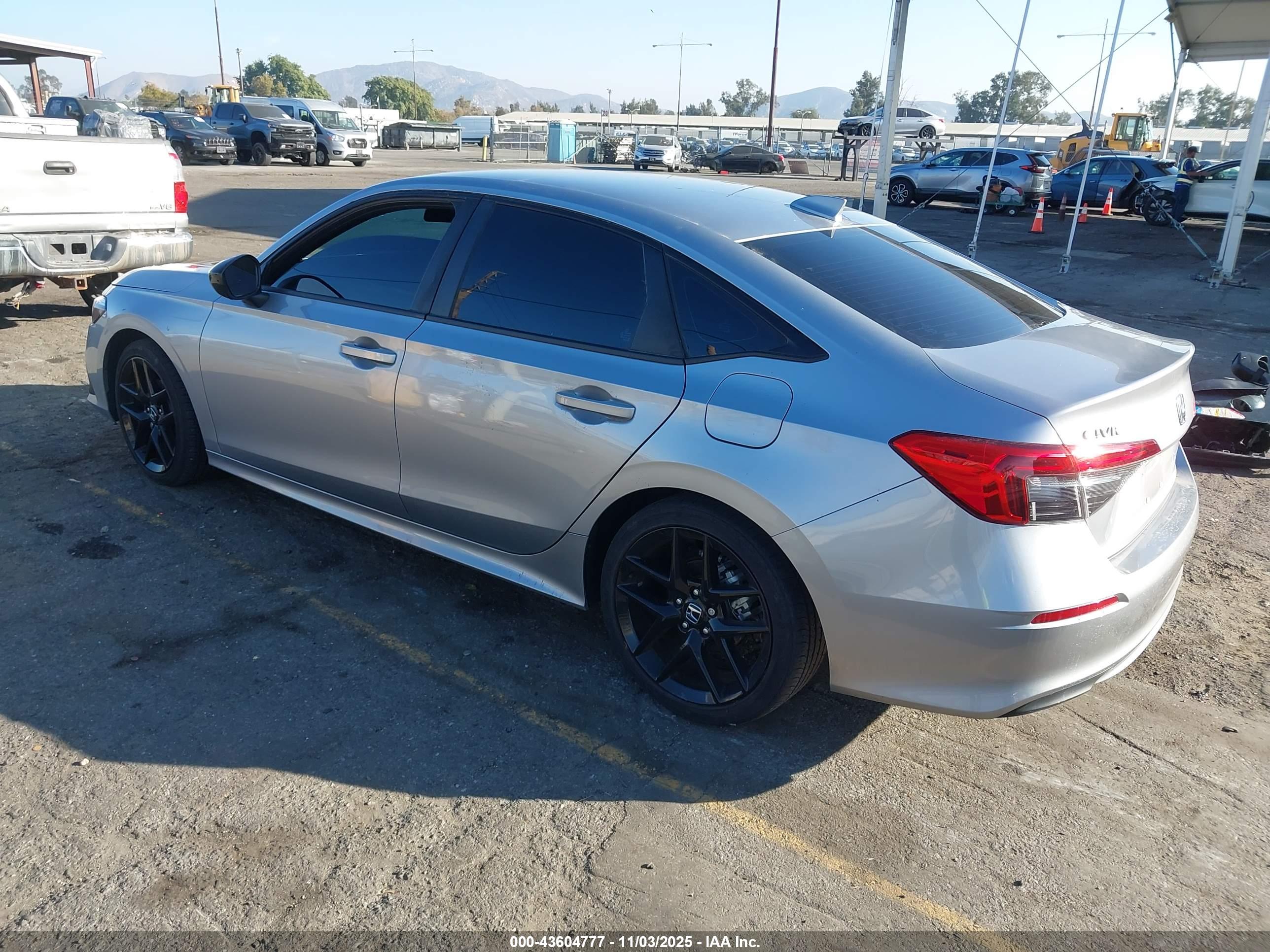 HONDA CIVIC image 3