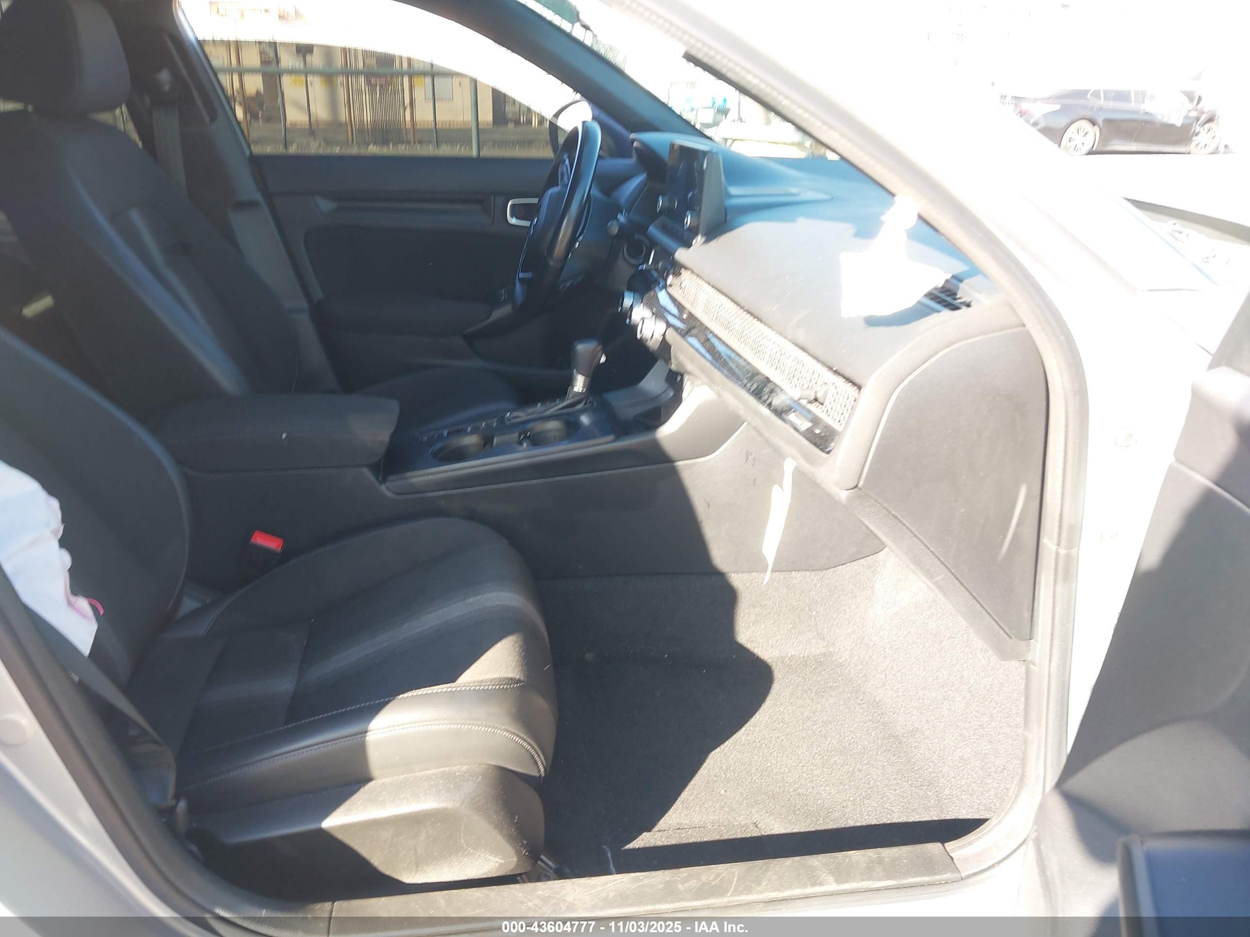 HONDA CIVIC image 5