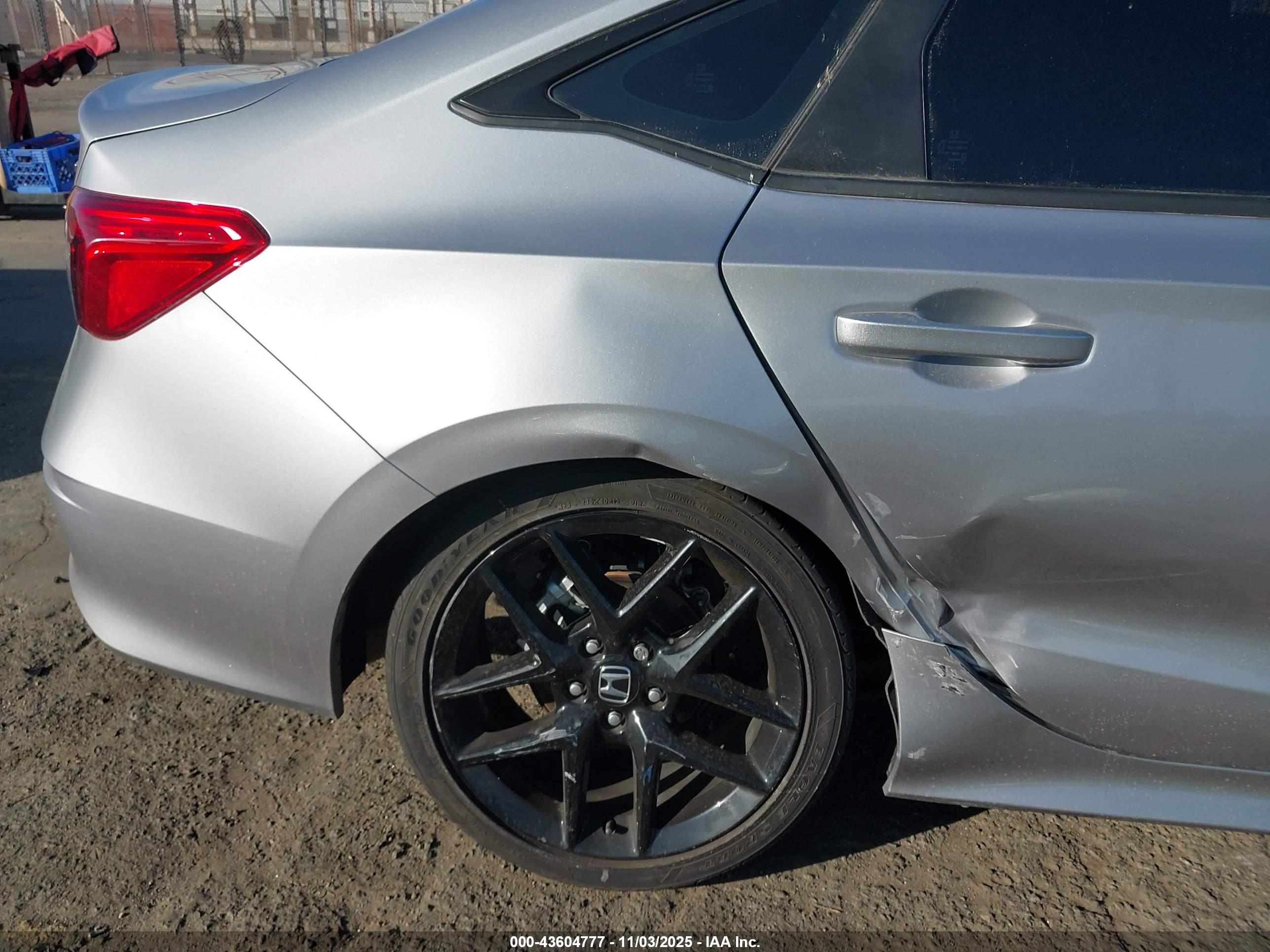 HONDA CIVIC image 6