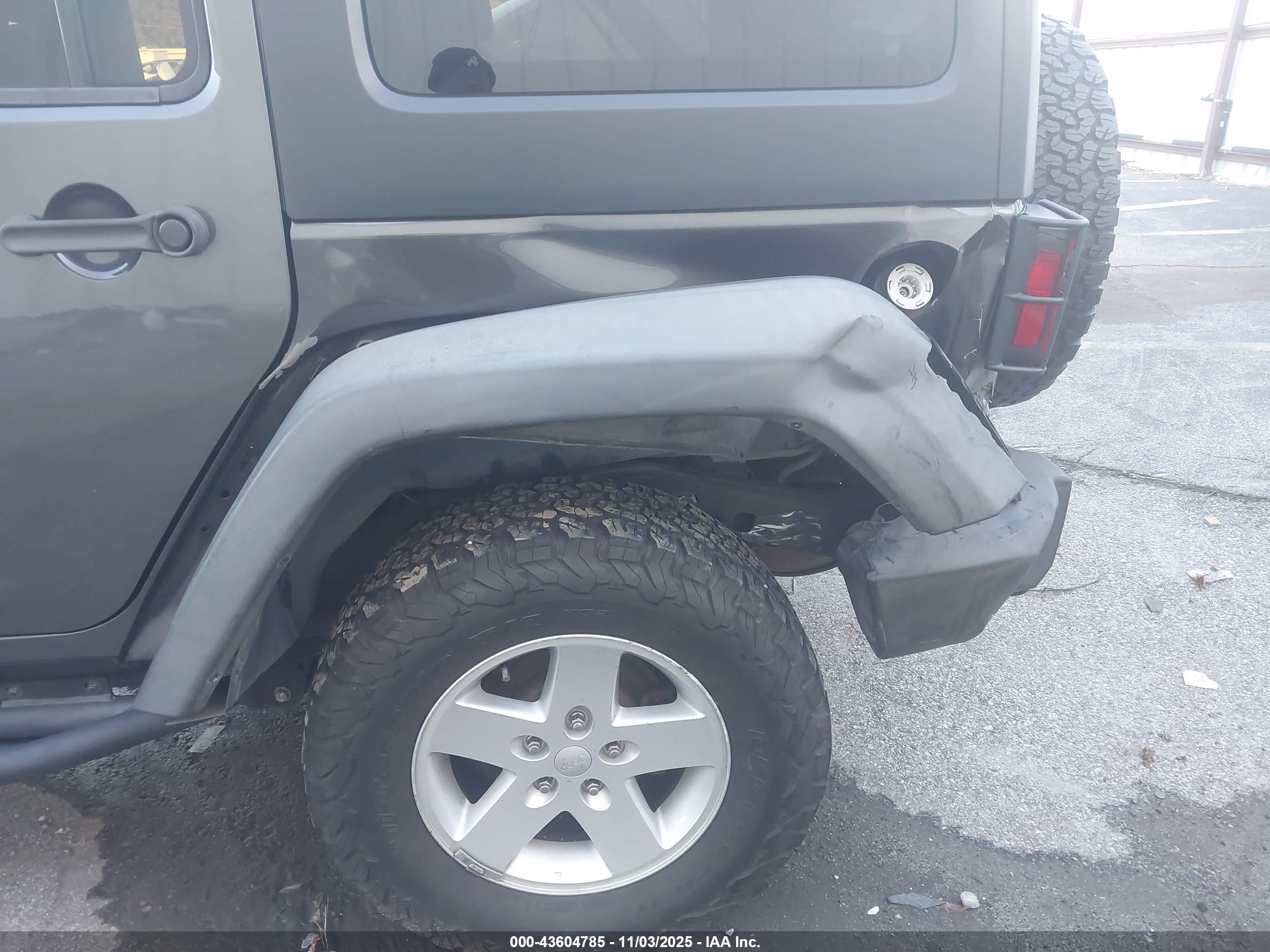 JEEP WRANGLER image 6