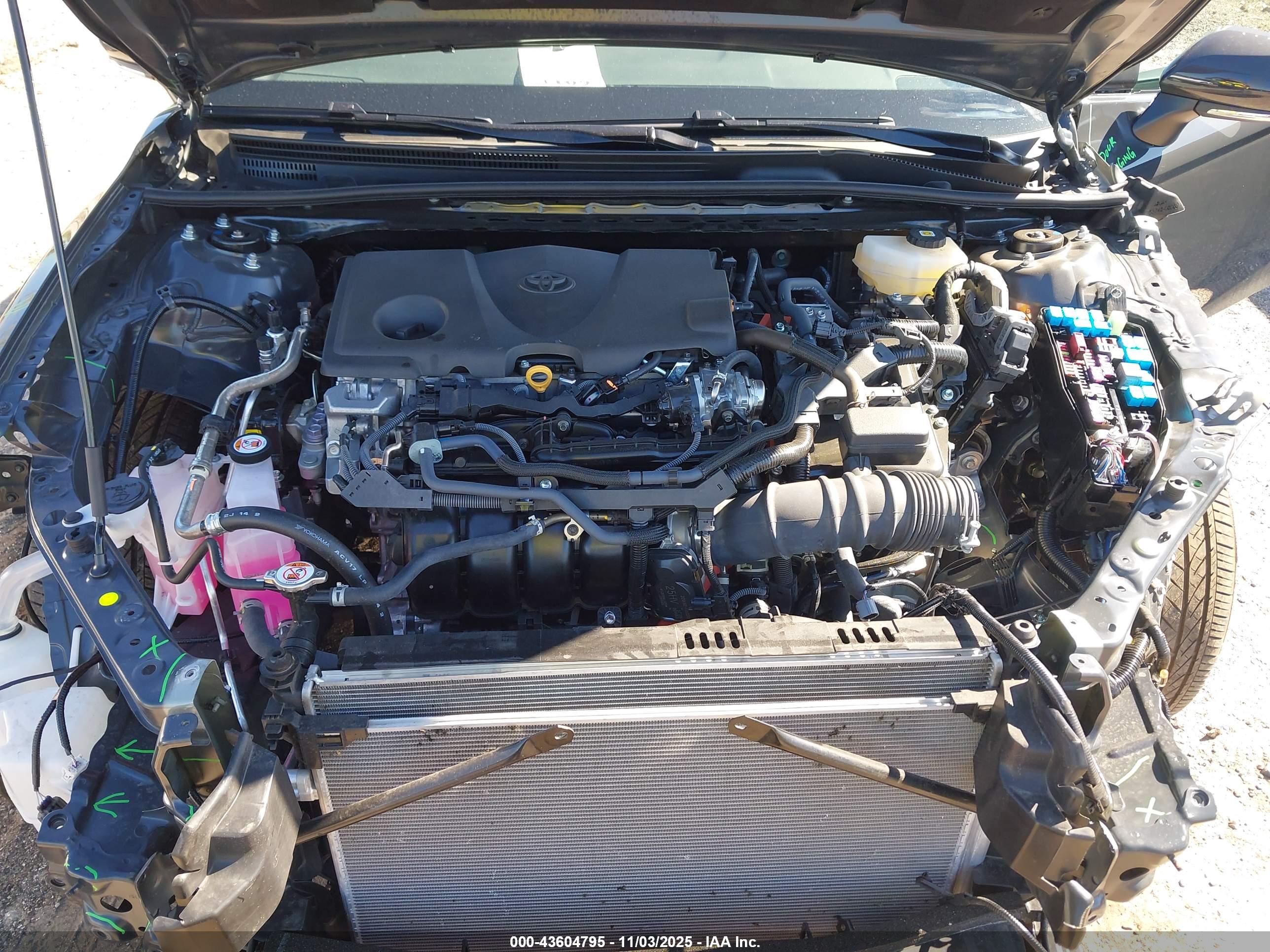 TOYOTA CAMRY image 10