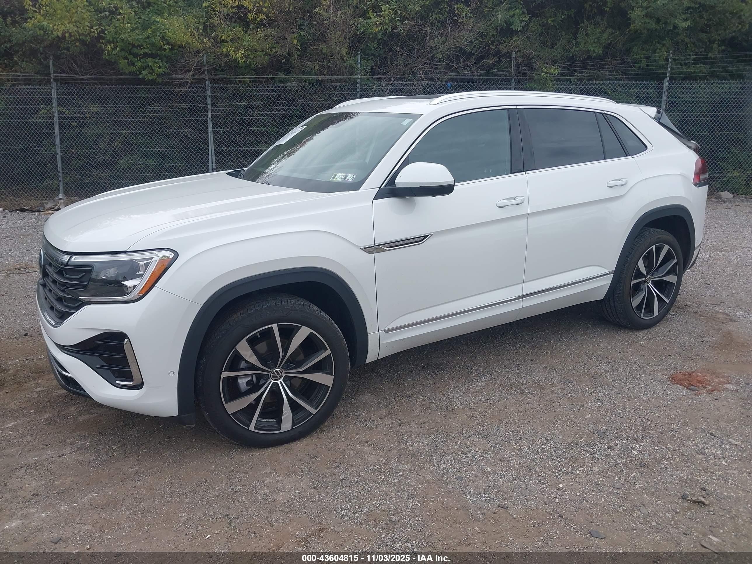 VOLKSWAGEN ATLAS image 2