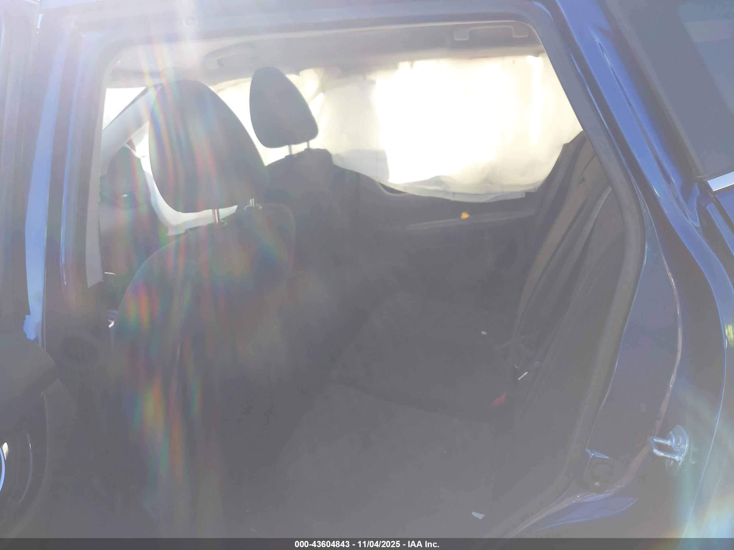 NISSAN ROGUE image 8