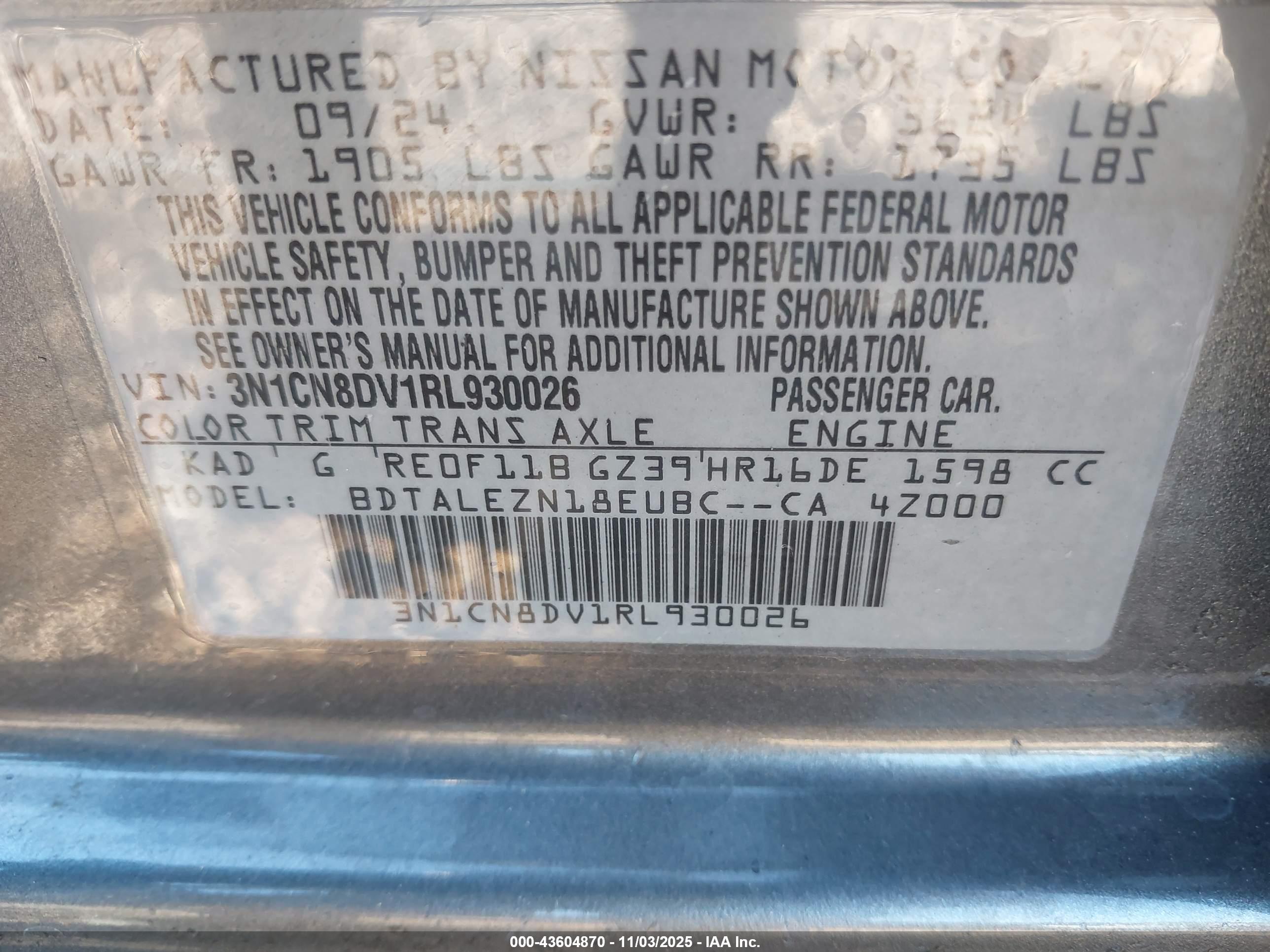 NISSAN VERSA image 9
