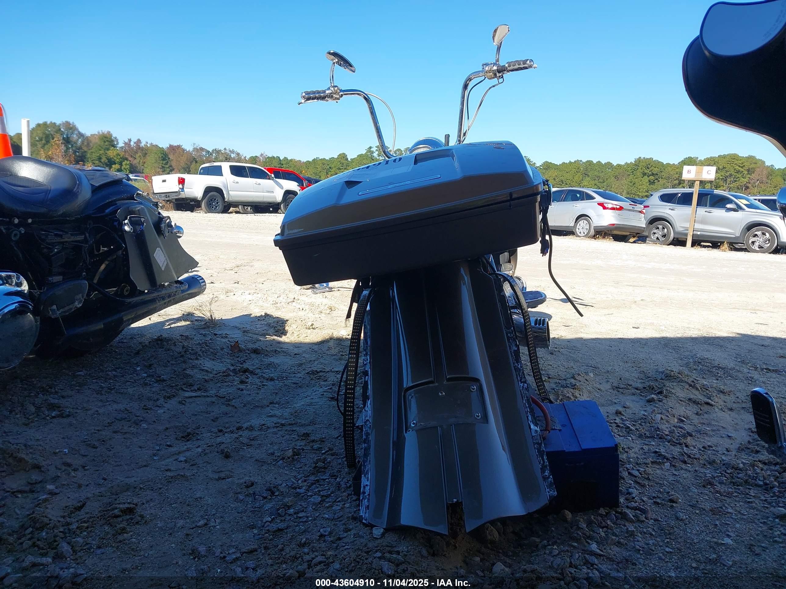 HARLEY-DAVIDSON FLHRSI image 6