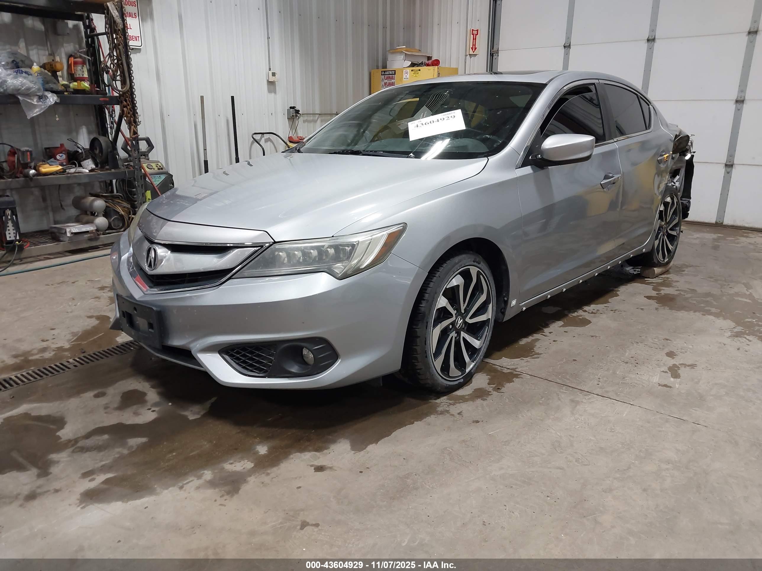 ACURA ILX image 2