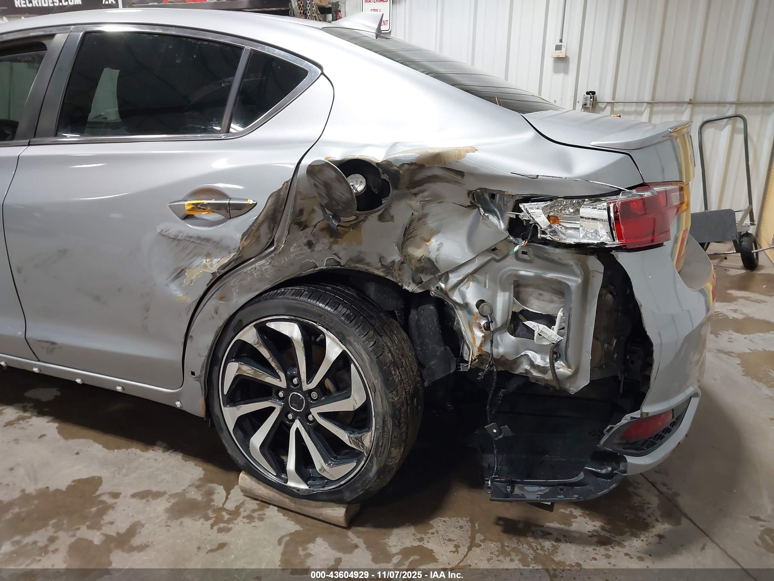 ACURA ILX image 6