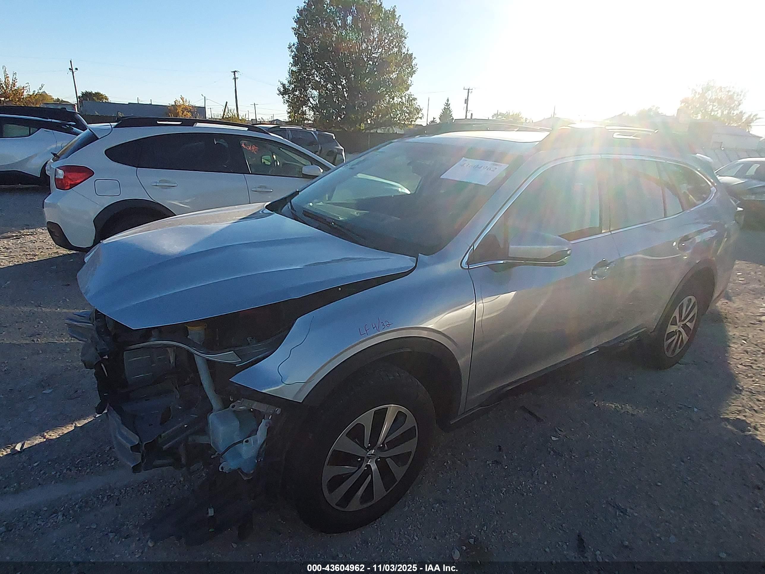 SUBARU OUTBACK image 2