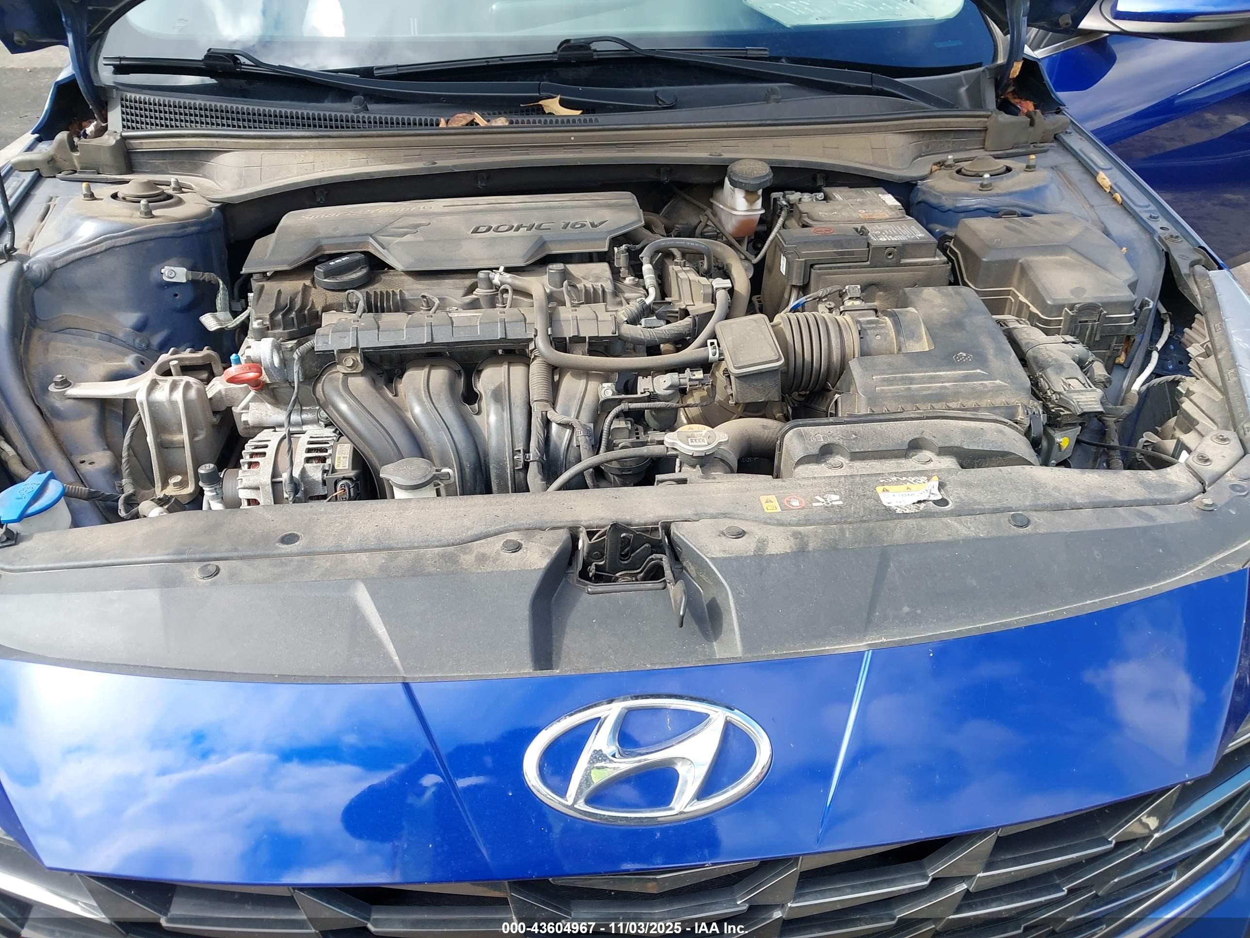 HYUNDAI ELANTRA image 10