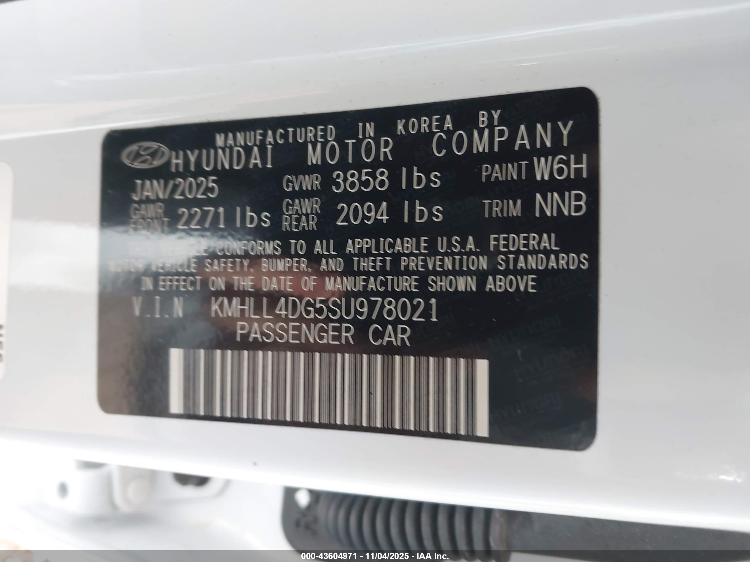 HYUNDAI ELANTRA image 9