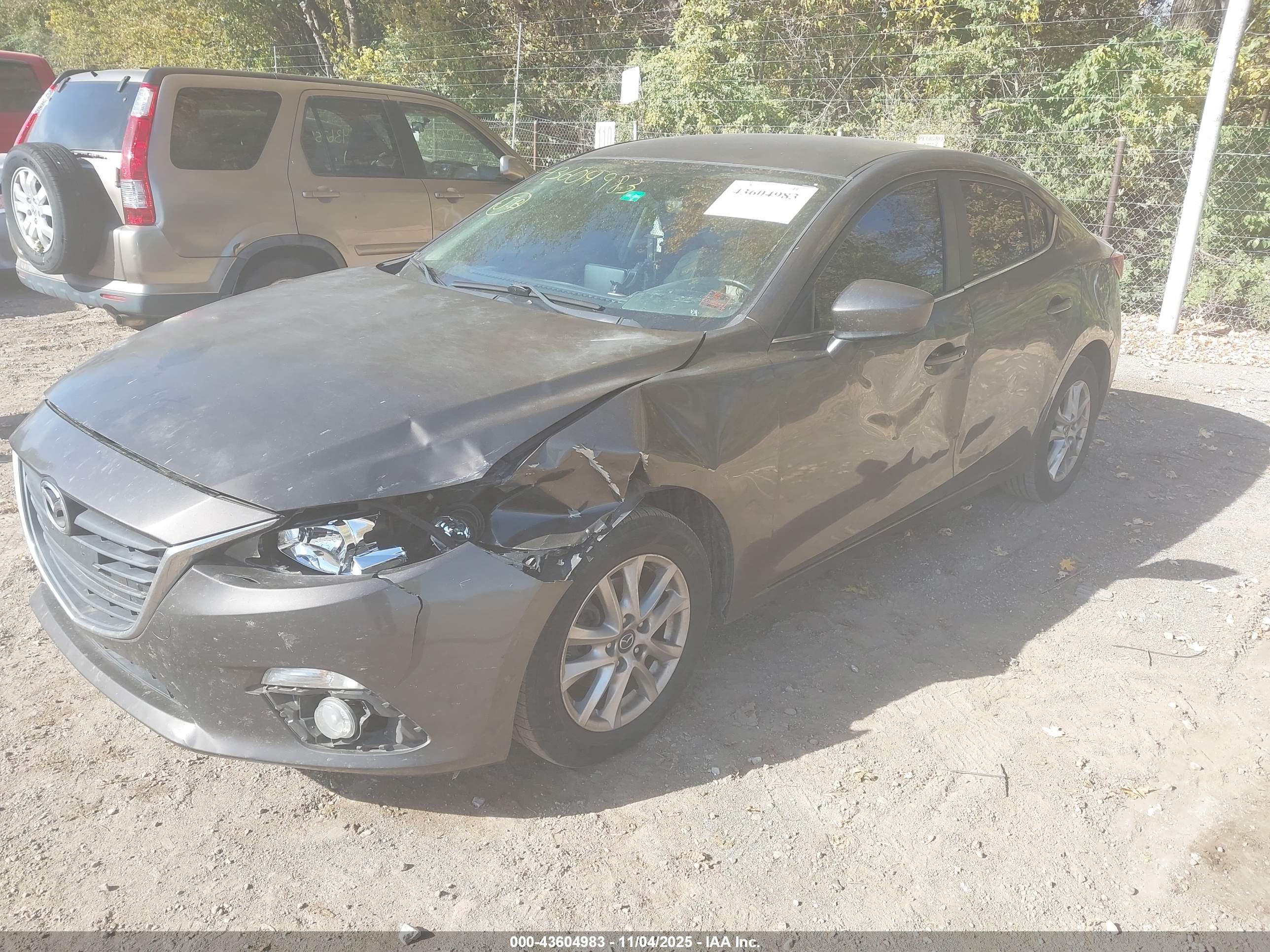 MAZDA MAZDA3 image 6