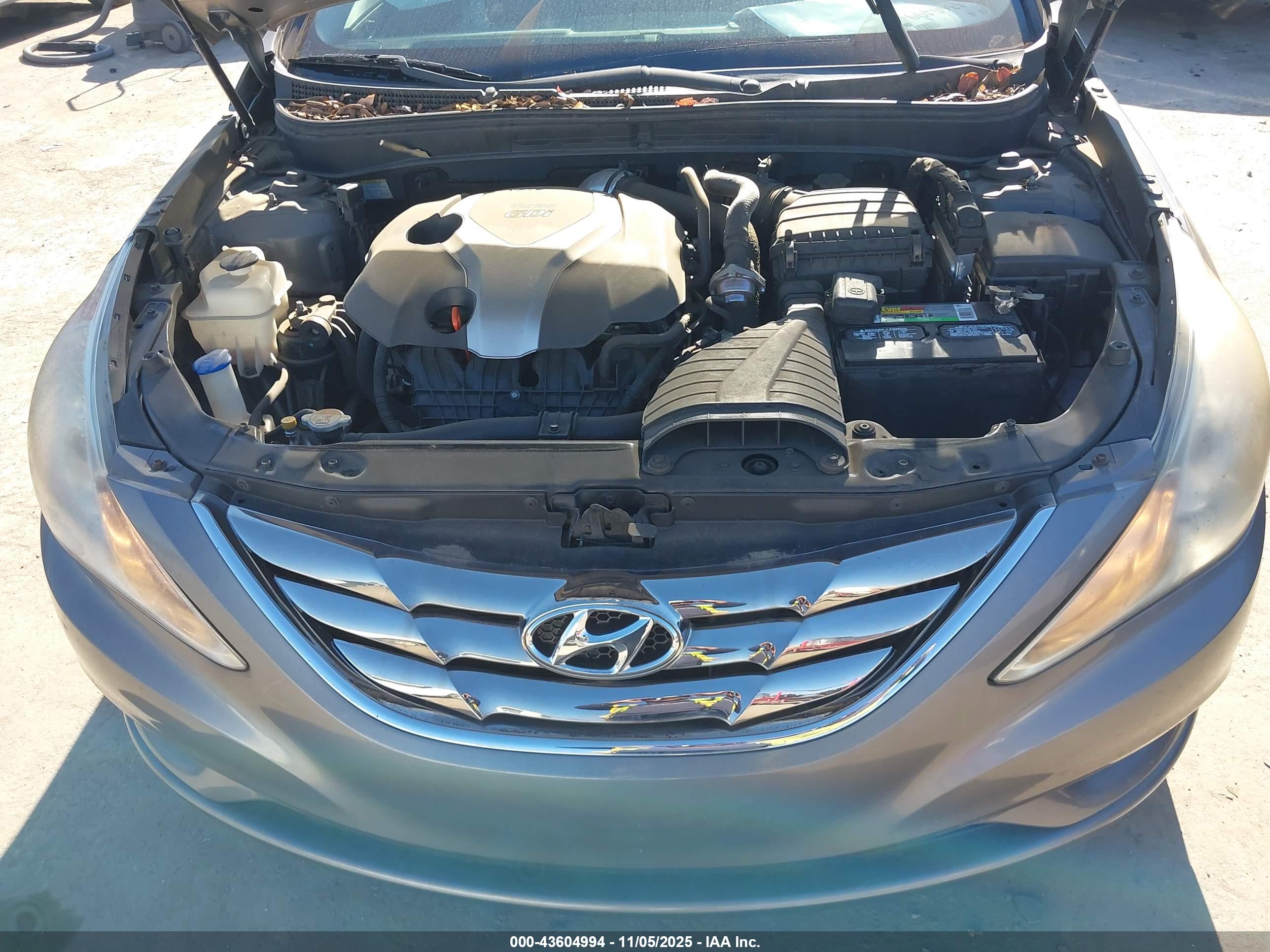 HYUNDAI SONATA image 10