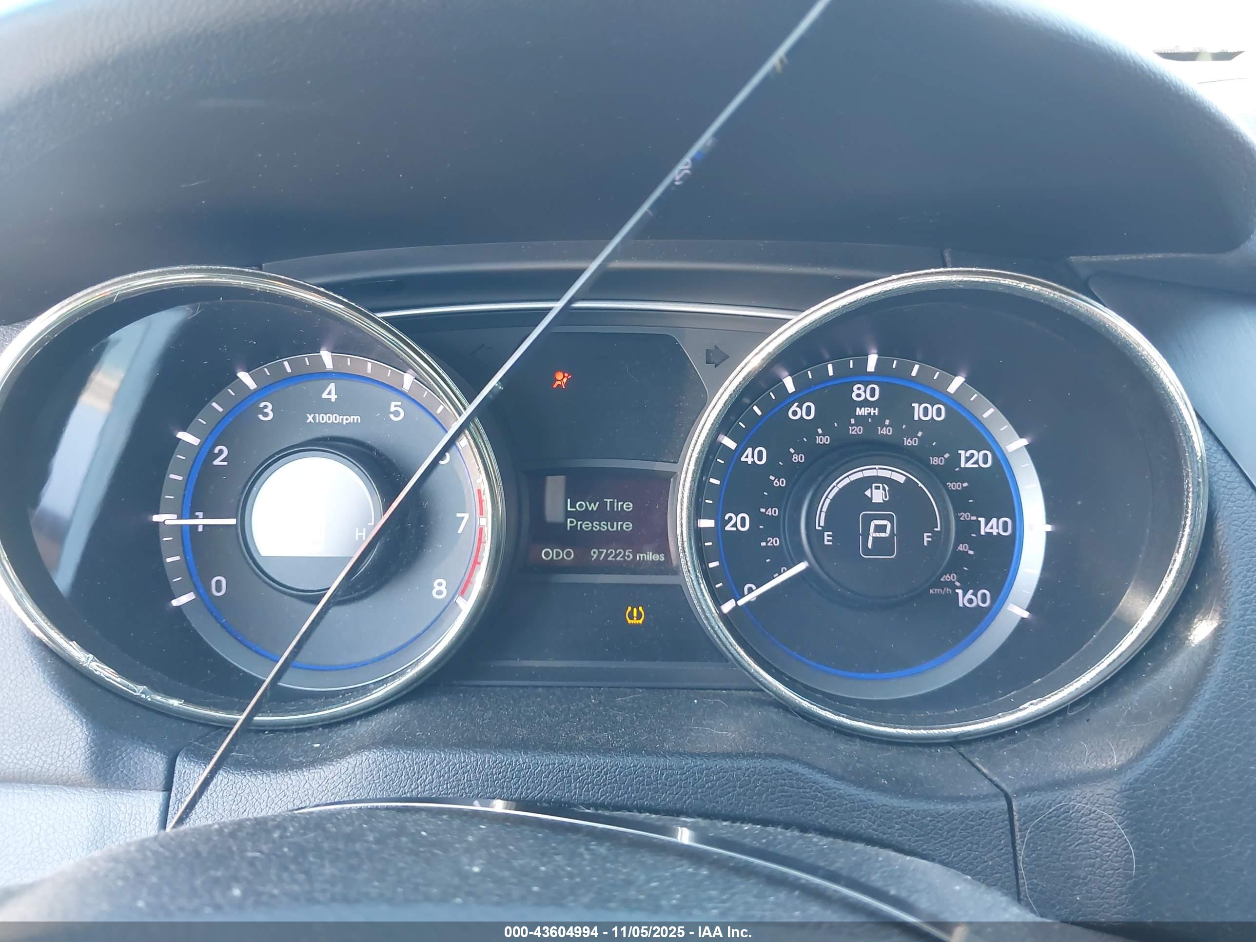 HYUNDAI SONATA image 7
