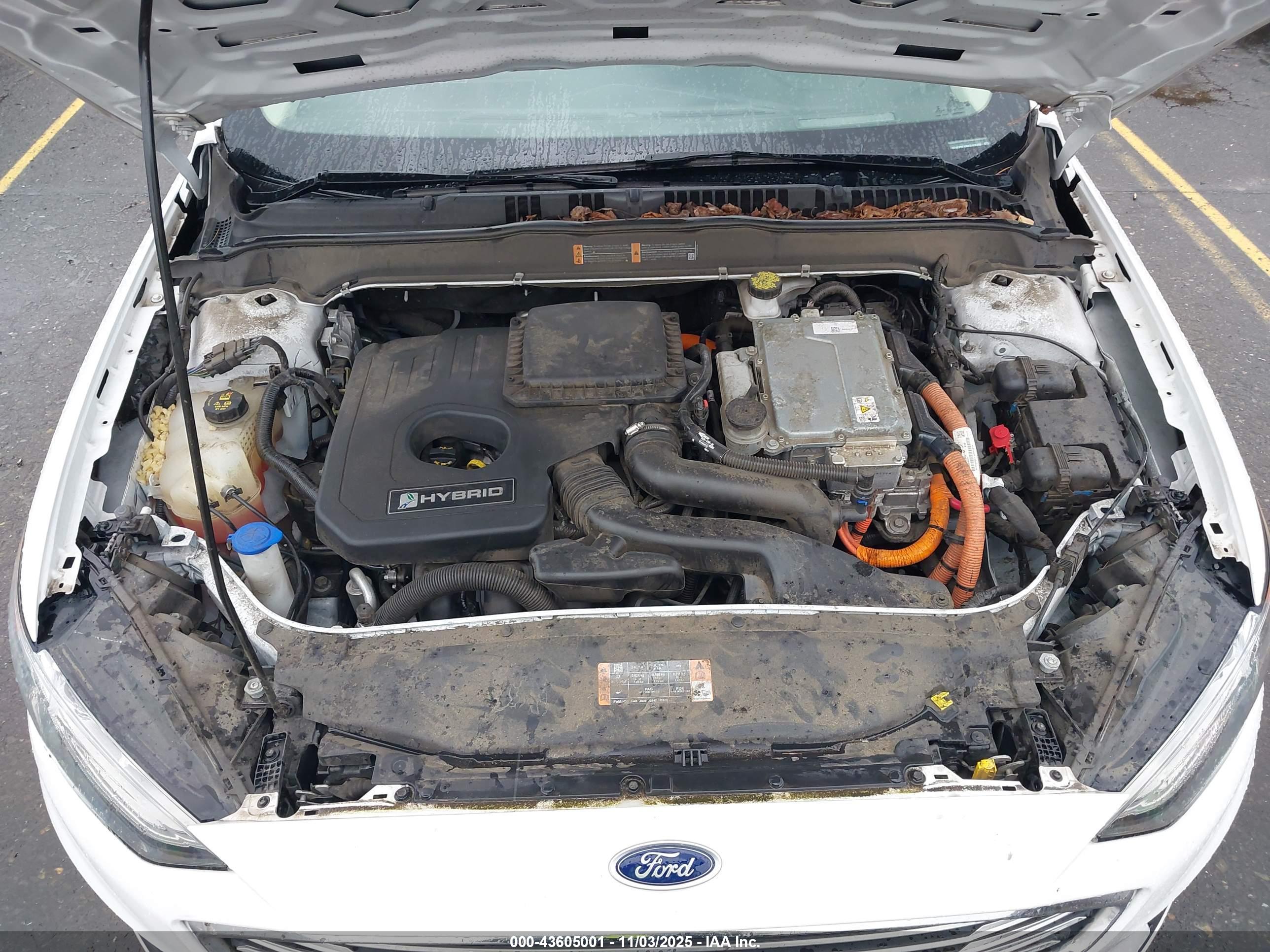 FORD FUSION image 10