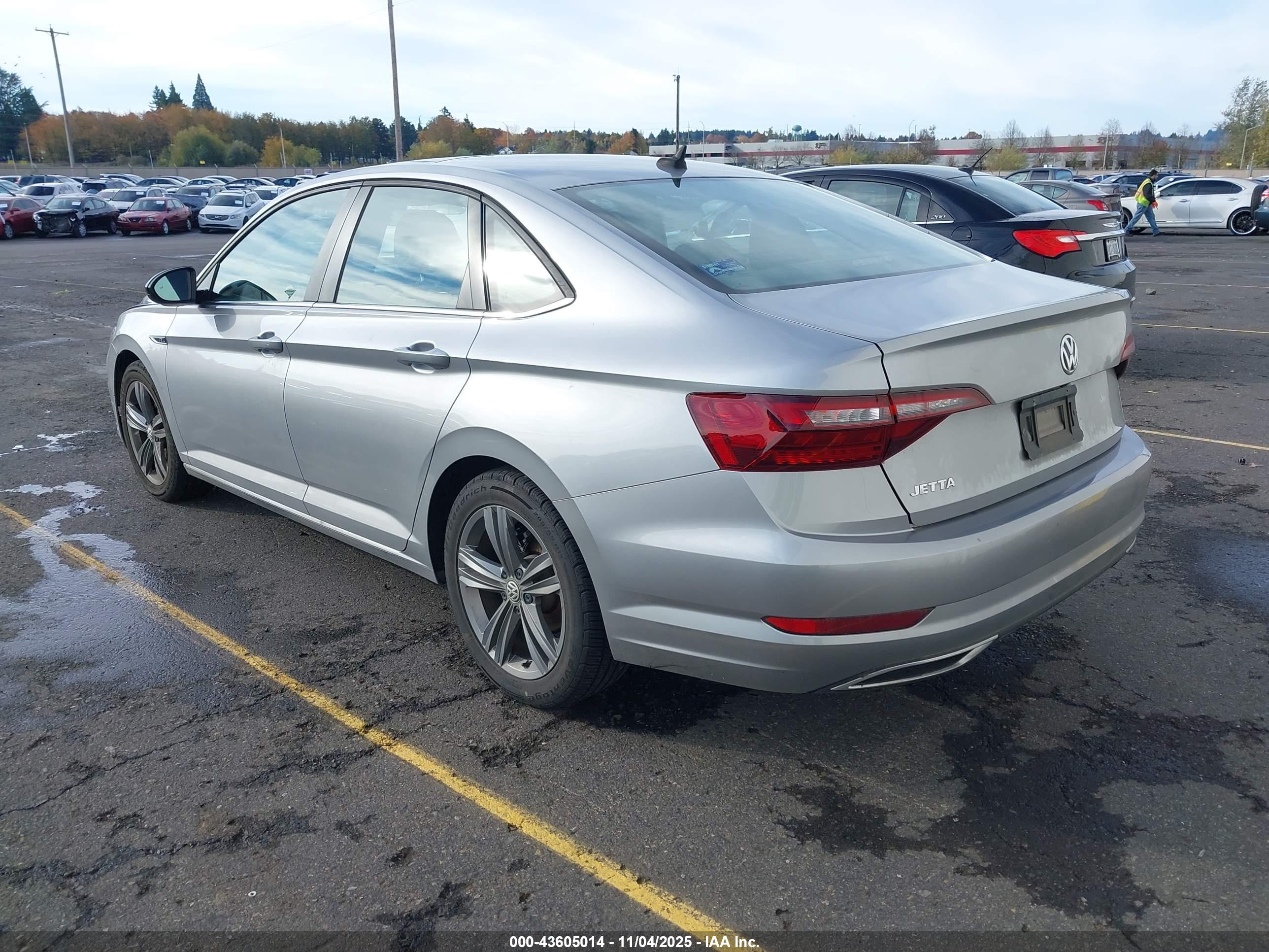 VOLKSWAGEN JETTA image 3