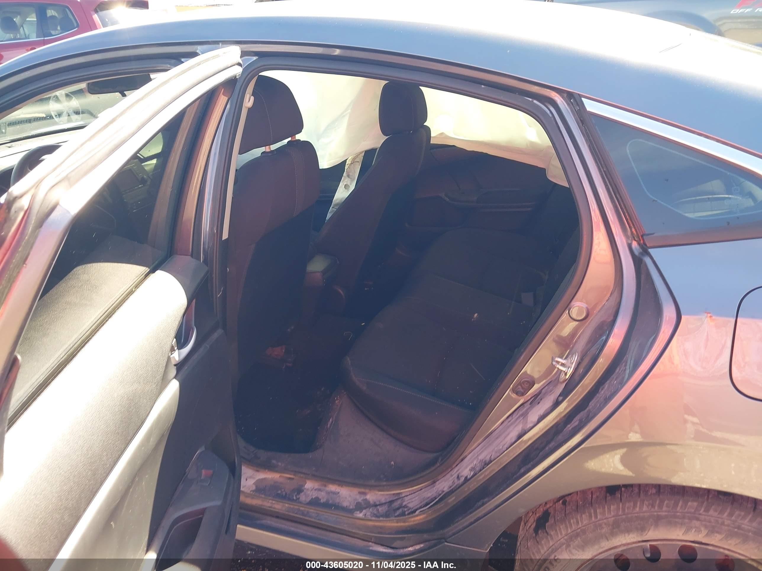 HONDA CIVIC image 8
