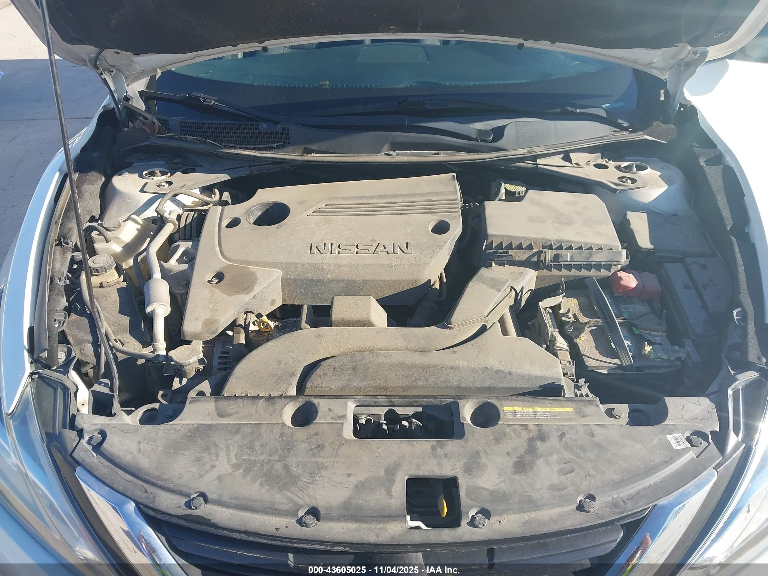 NISSAN ALTIMA image 10