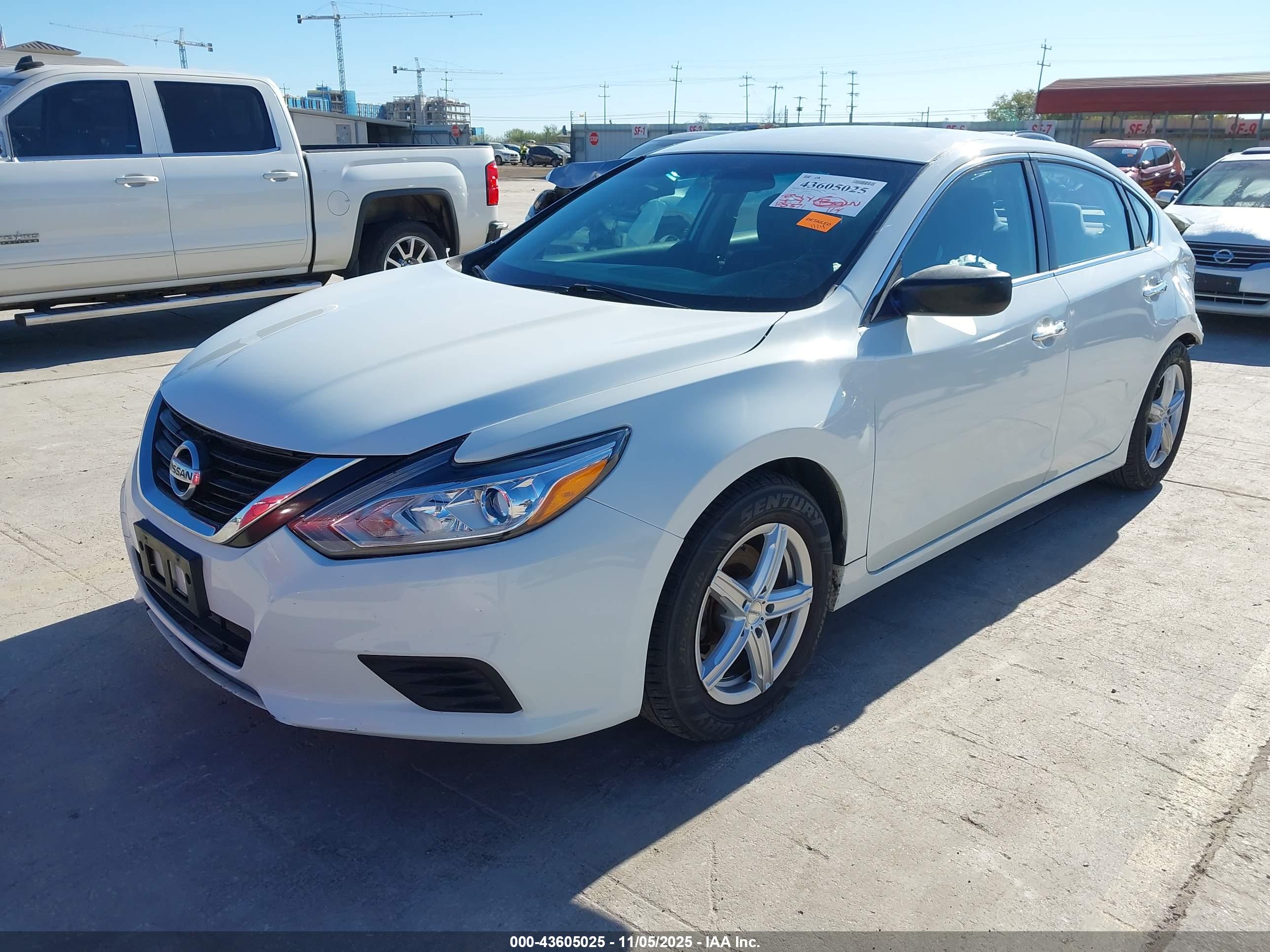 NISSAN ALTIMA image 2