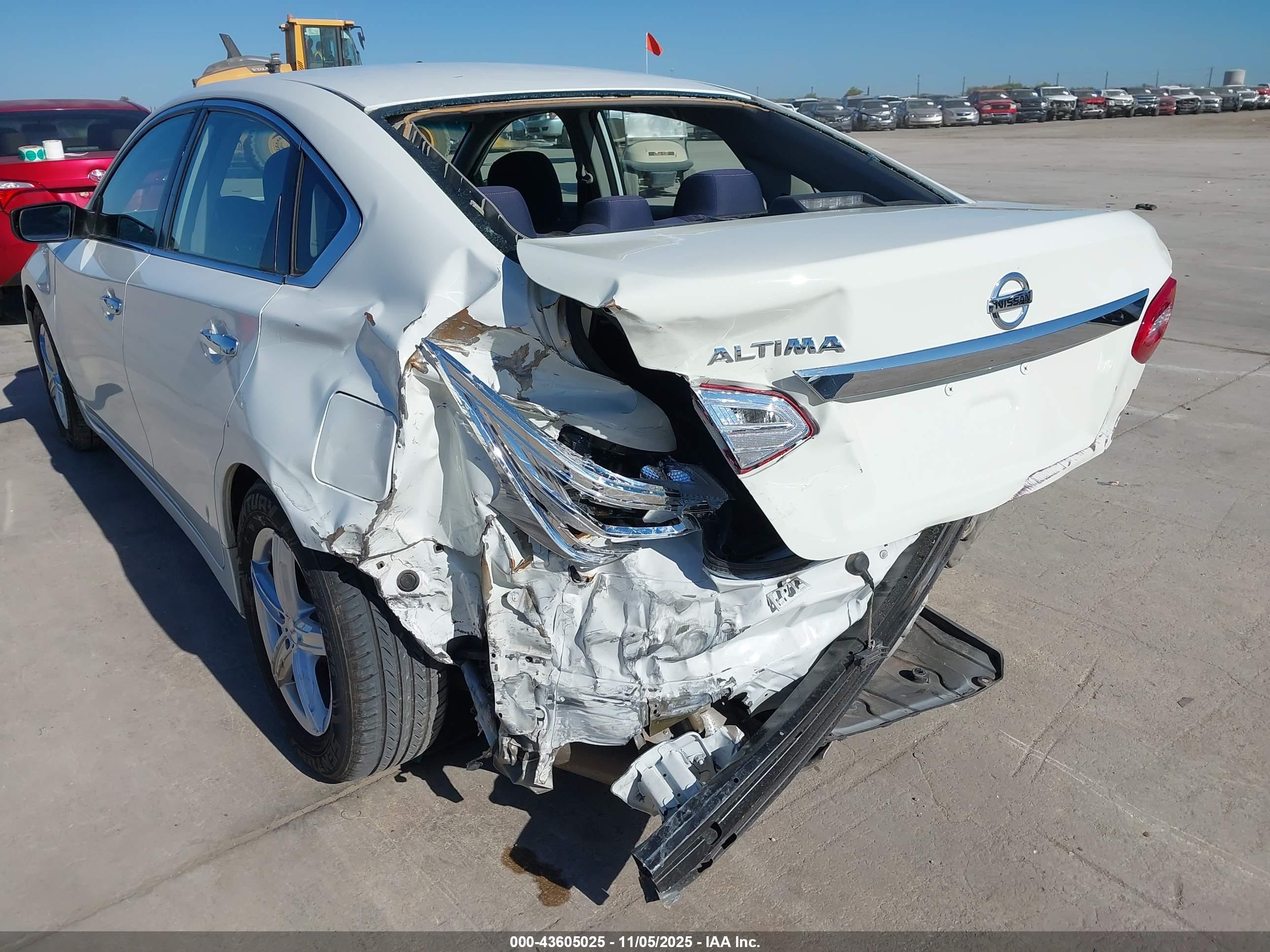 NISSAN ALTIMA image 6