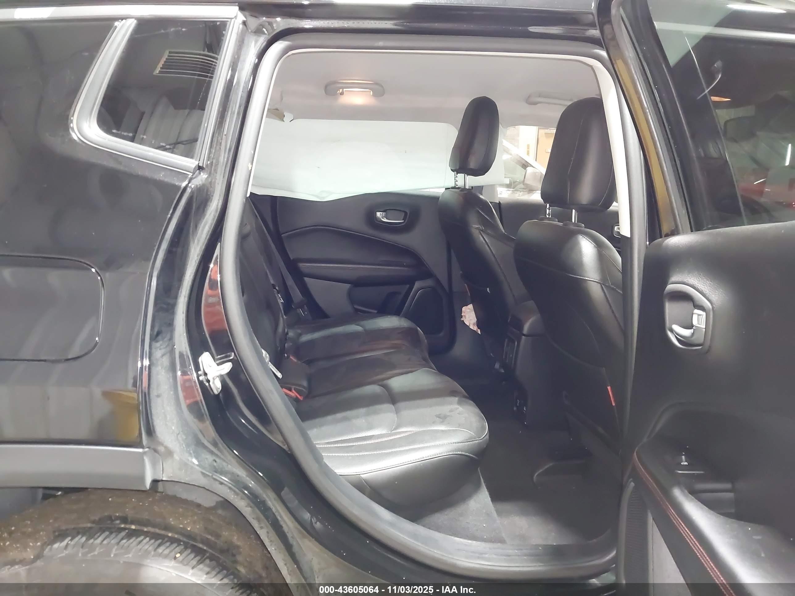 JEEP COMPASS image 8