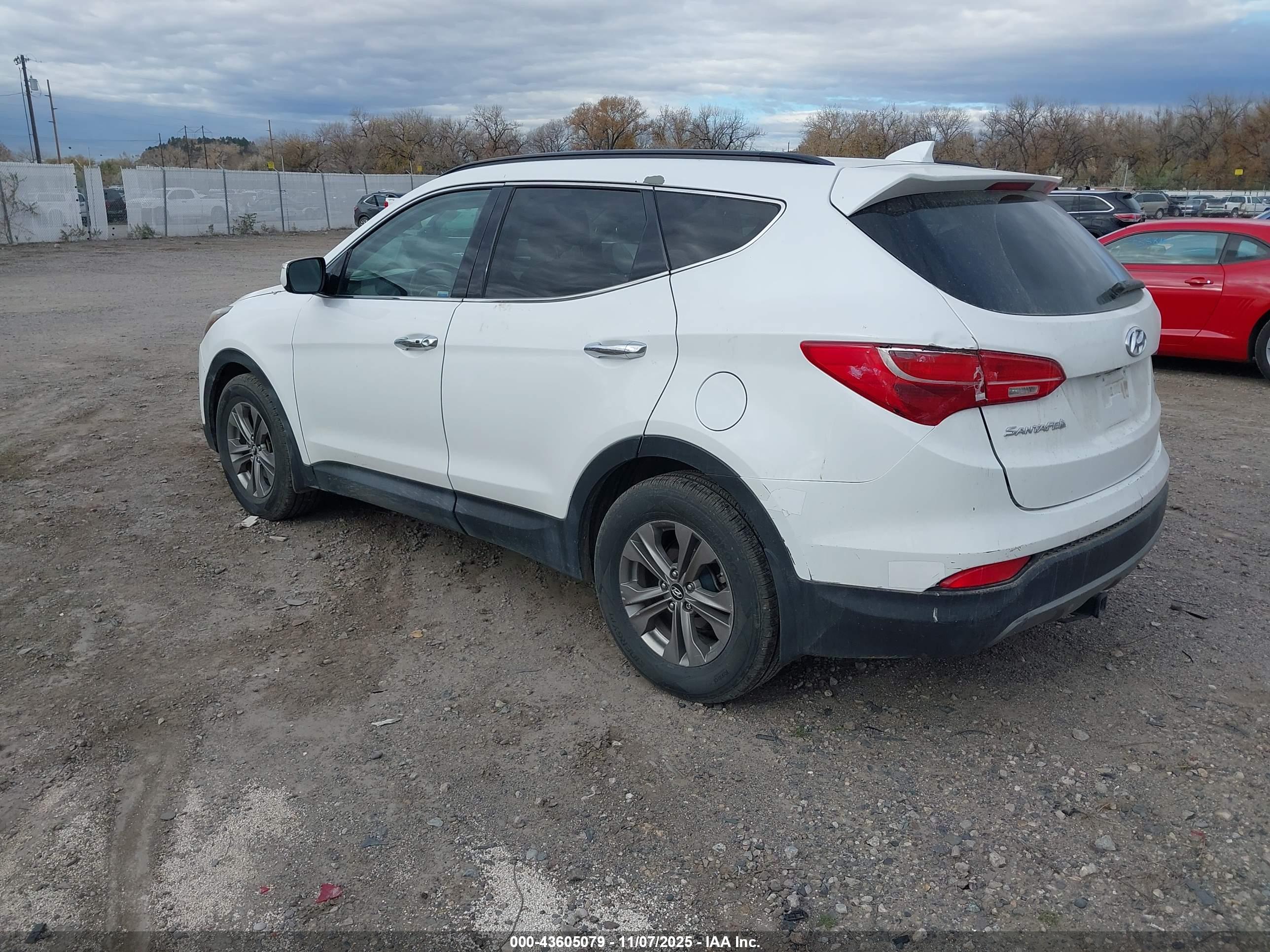 HYUNDAI SANTA image 3