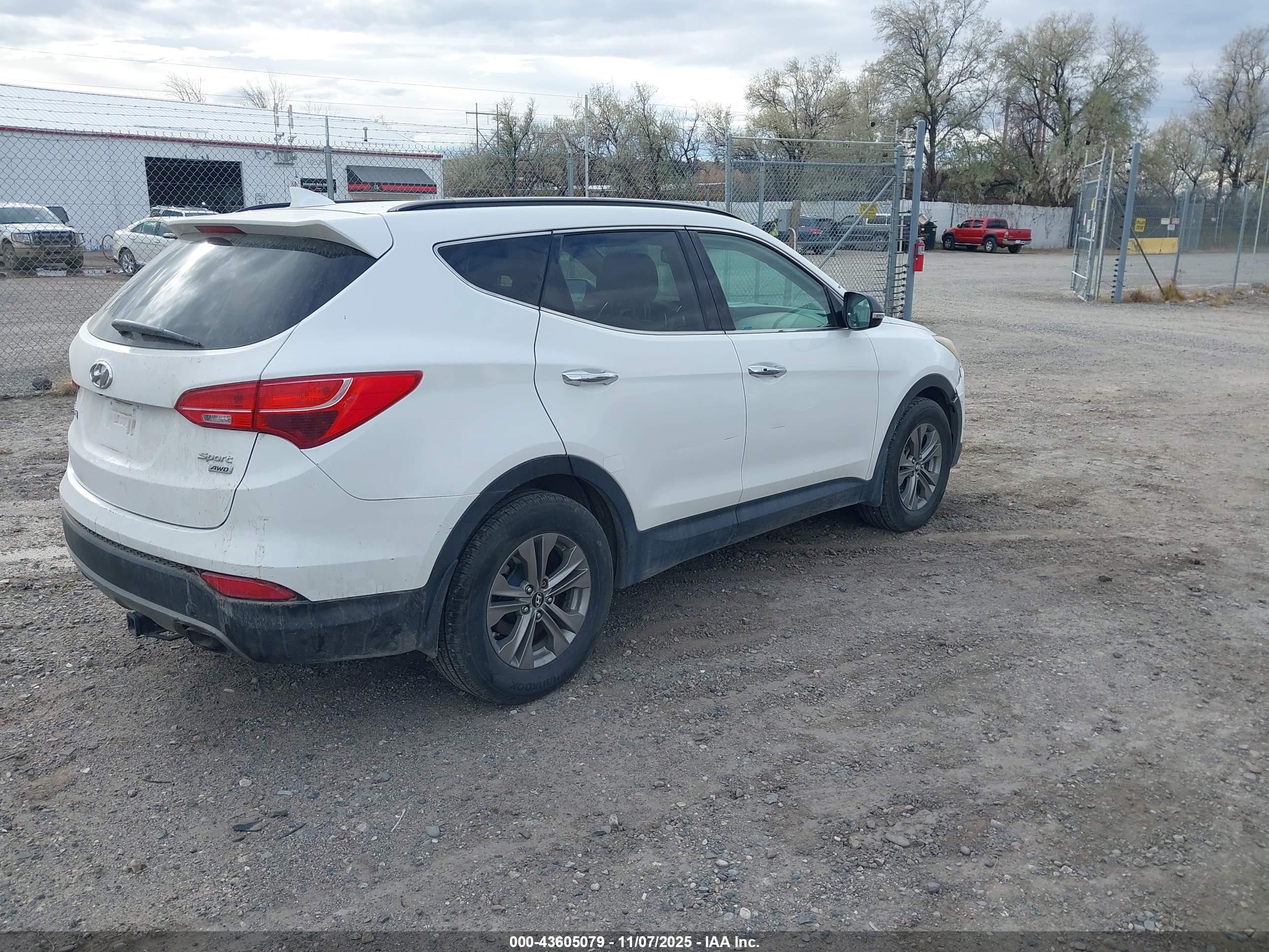 HYUNDAI SANTA image 4