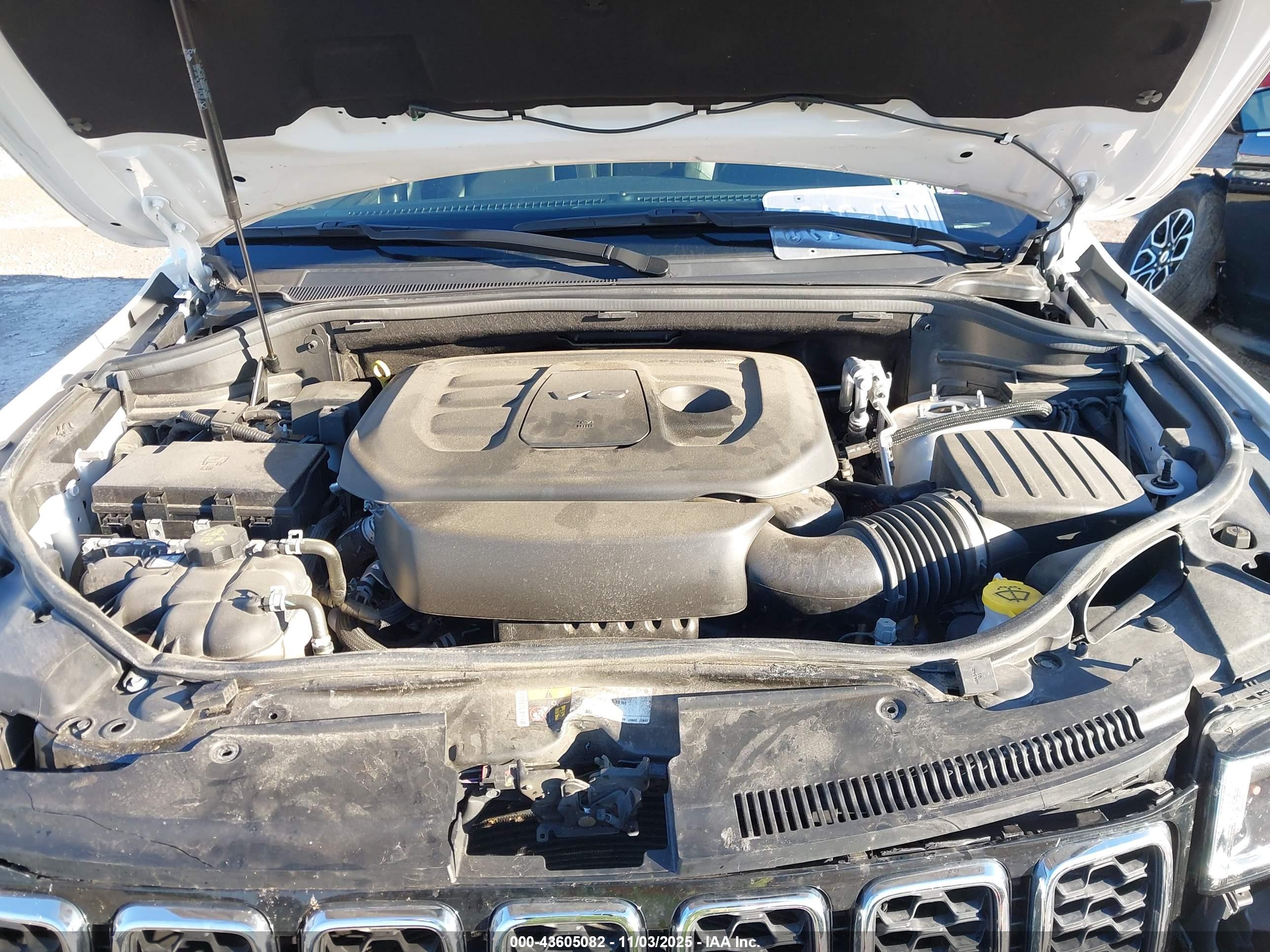JEEP GRAND image 10